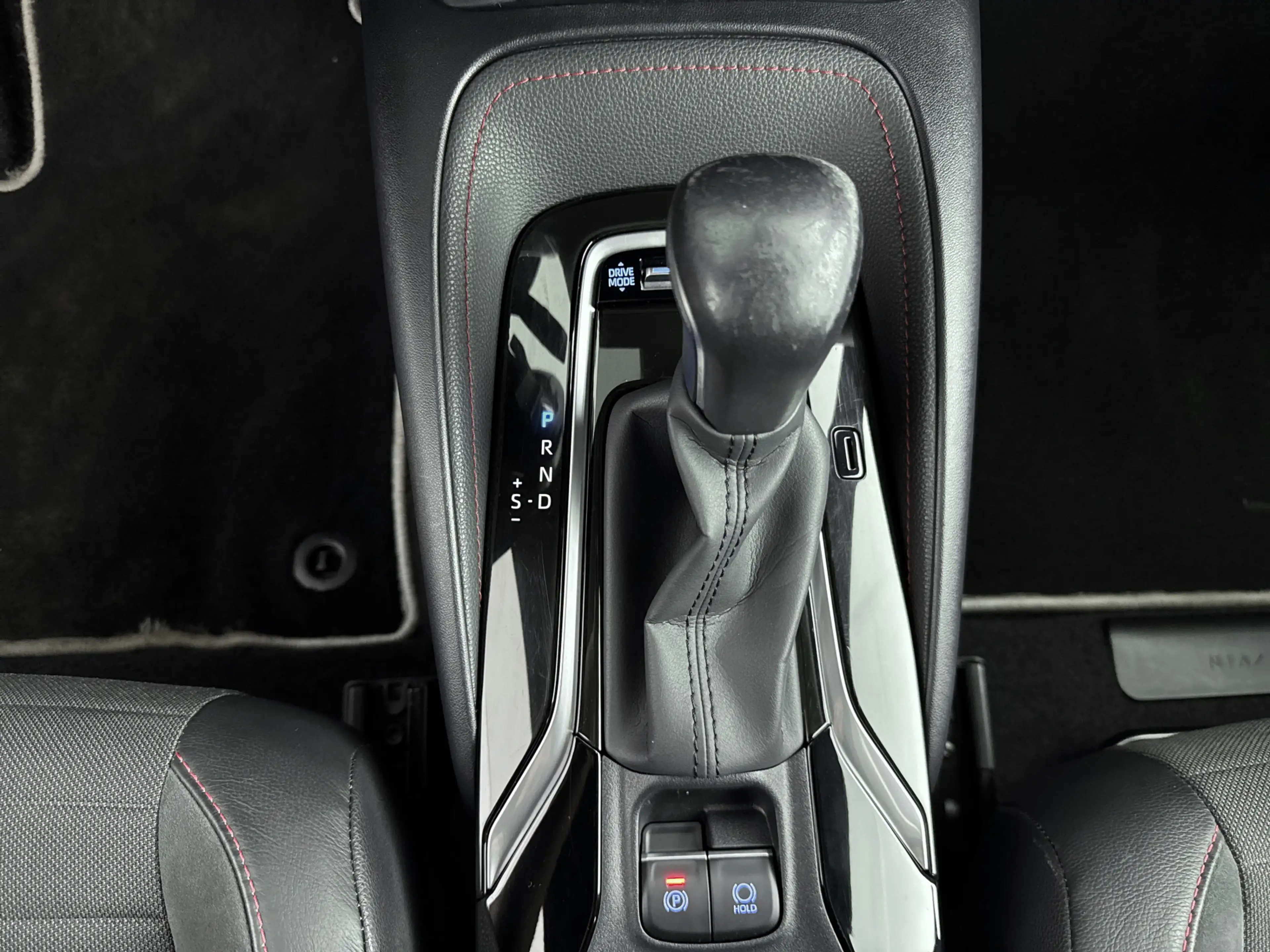 Toyota Corolla 2.0 Hybrid Executive Limited | Parkeersensoren V+A — photo 10