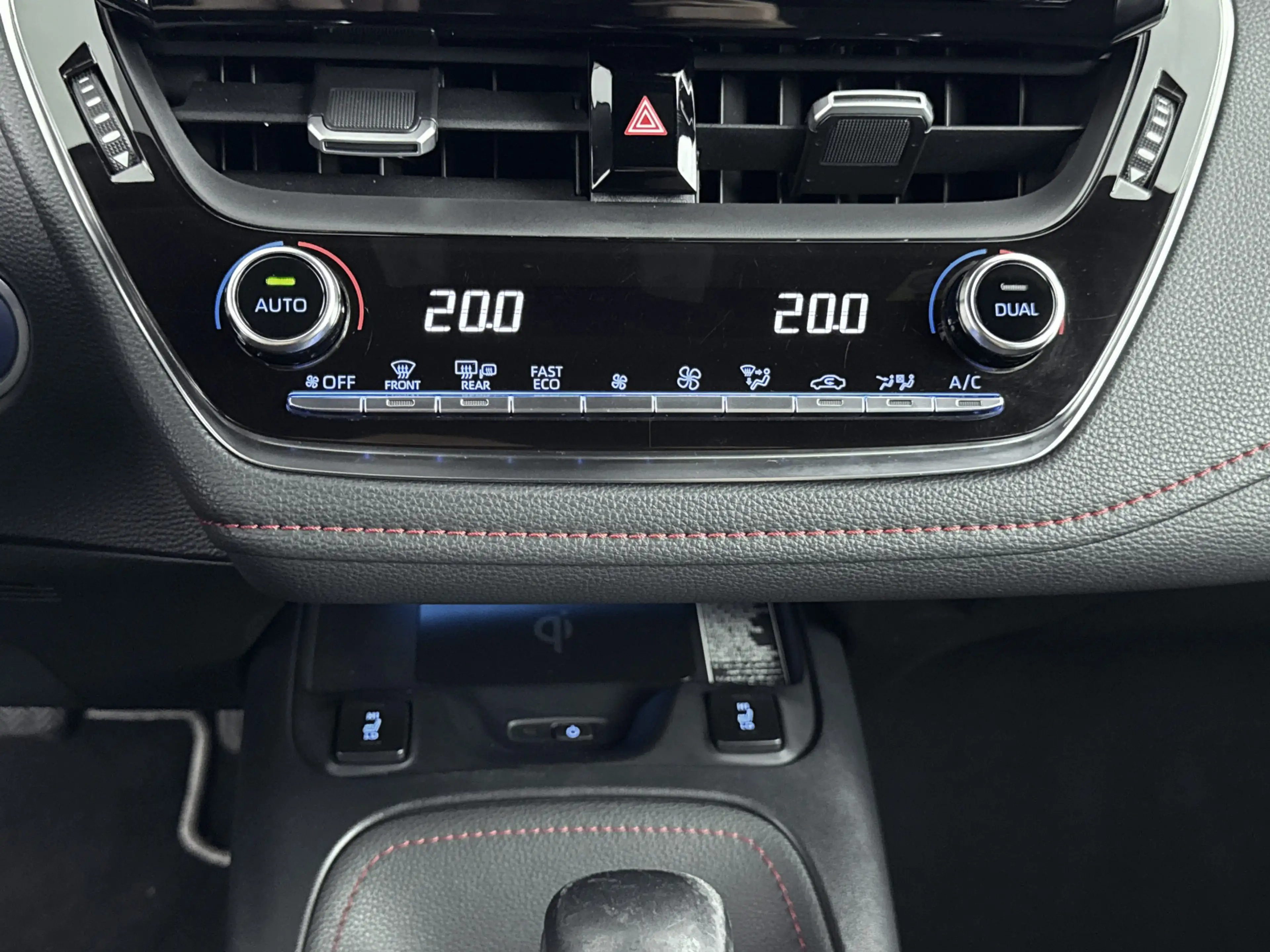 Toyota Corolla 2.0 Hybrid Executive Limited | Parkeersensoren V+A — photo 9