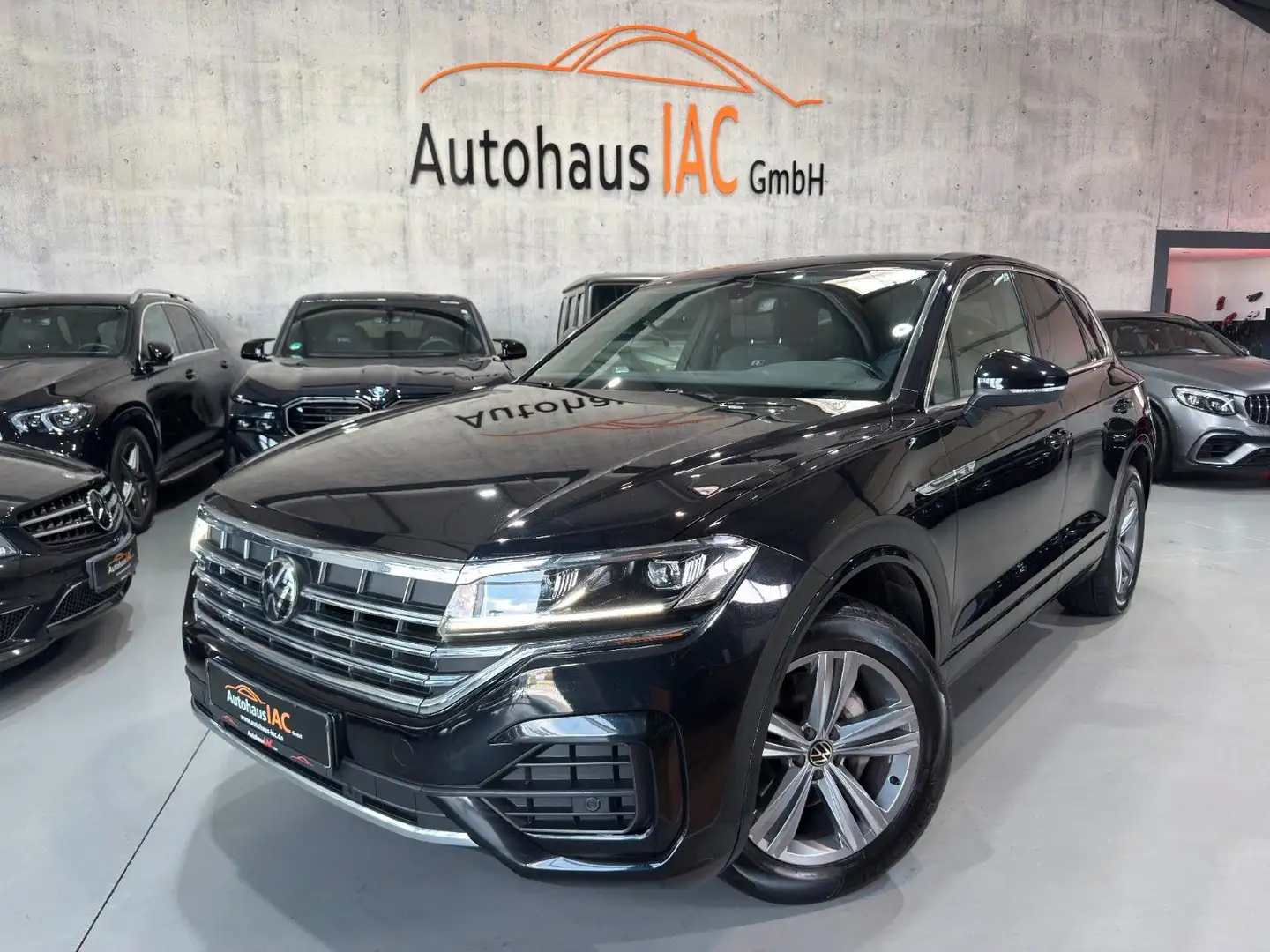 Volkswagen Touareg R-Line 4Motion/PARKASSISTEN/LED/AHK/MWST Noir - 1