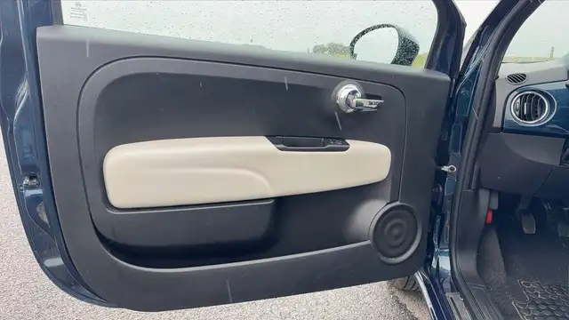 Fiat 500C view 7