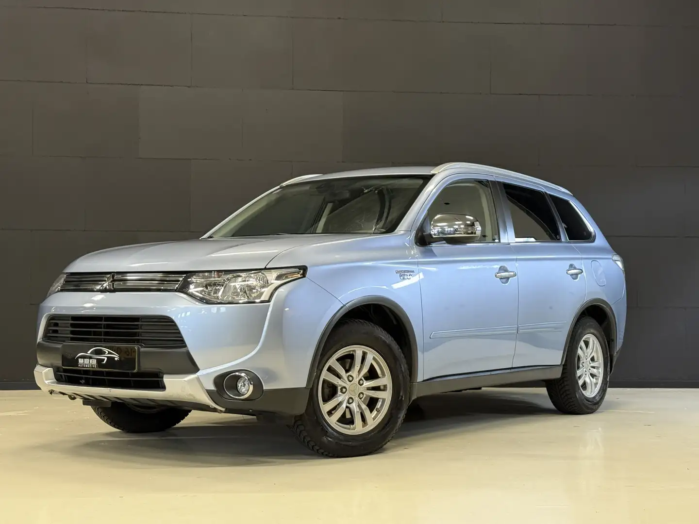 Mitsubishi Outlander 2.0 PHEV Business Edition X-Line | Camera | Trekha Blauw - 1