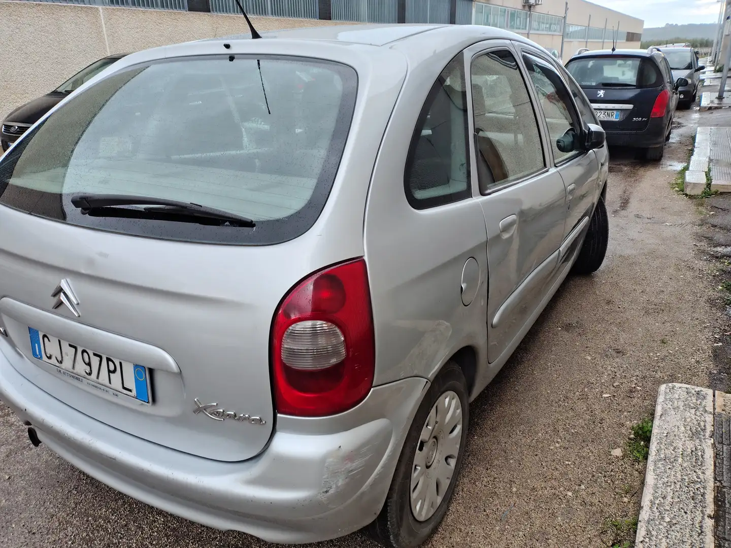 Citroen Xsara Xsara Picasso Picasso 2.0 hdi SX Silber - 2