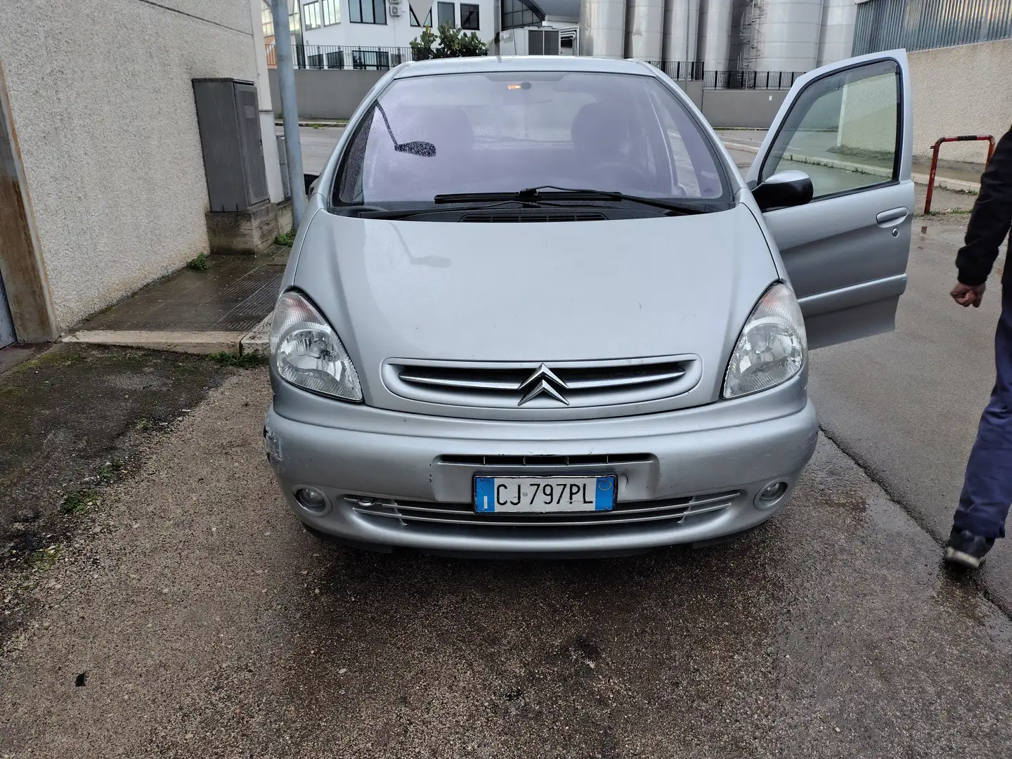 Citroen Xsara Xsara Picasso Picasso 2.0 hdi SX Silber - 1