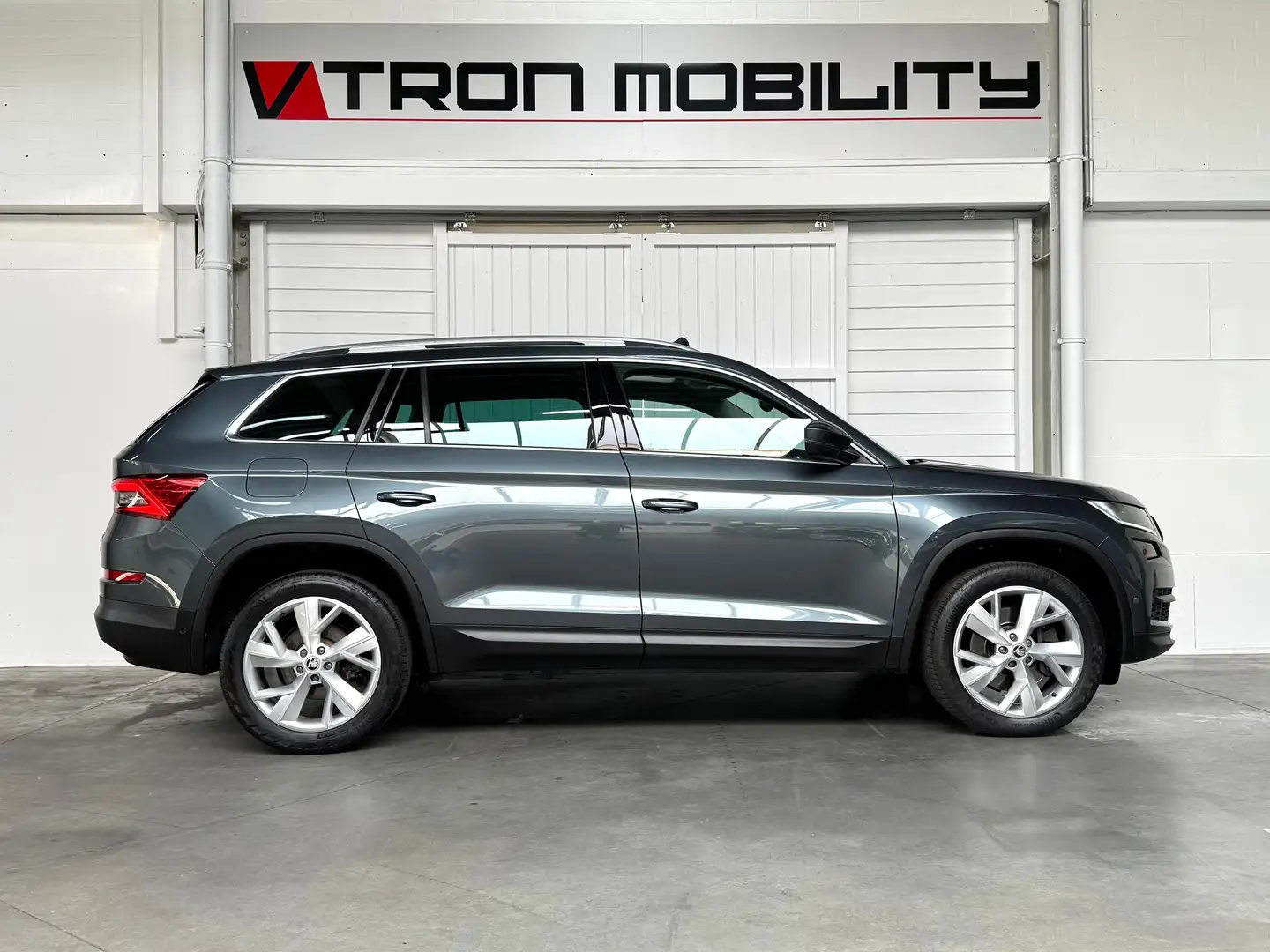 Skoda Kodiaq Kodiaq 2.0TSI 4x4 DSG Style PANO*CAM*CARPLAY*LEDER Grigio - 2