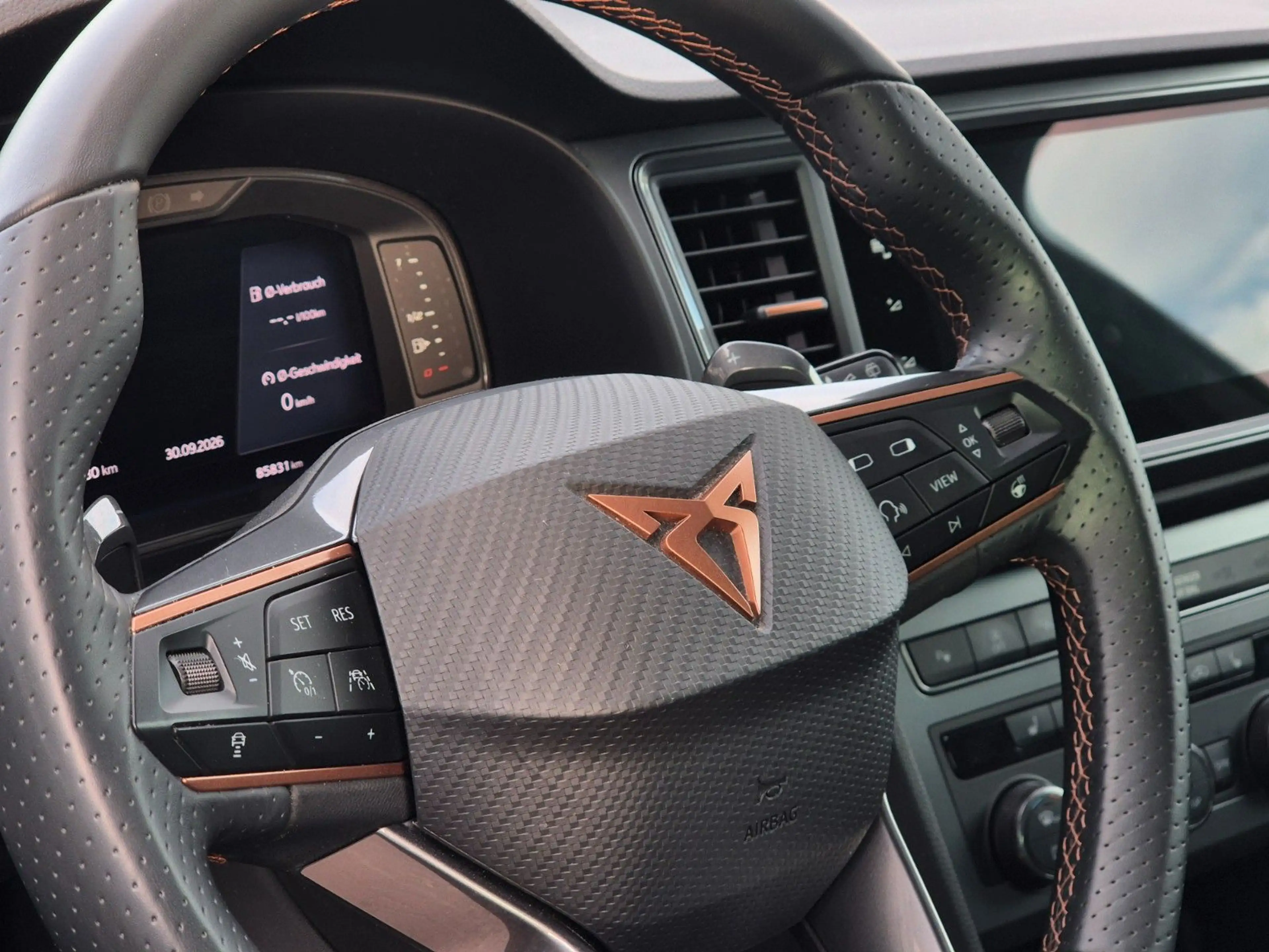 CUPRA Ateca 4Drive DIGITALES C.P KEYLESS LED ACC 360° — photo 6
