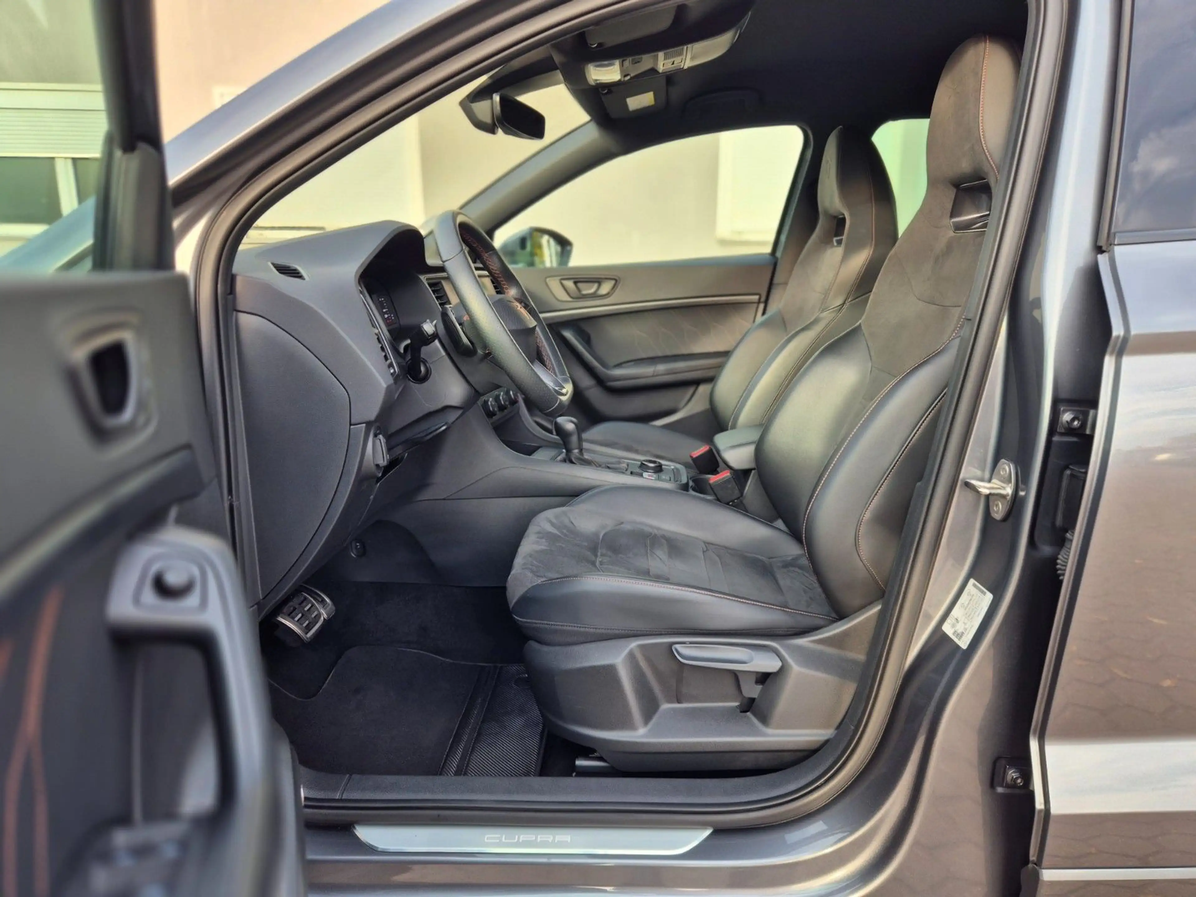 CUPRA Ateca 4Drive DIGITALES C.P KEYLESS LED ACC 360° — photo 15