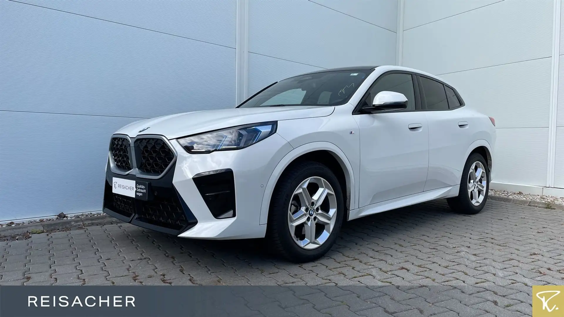 BMW X2 sDrive20i M Sport,Pano,AHK,DA+,adLED,RFK Weiß - 1