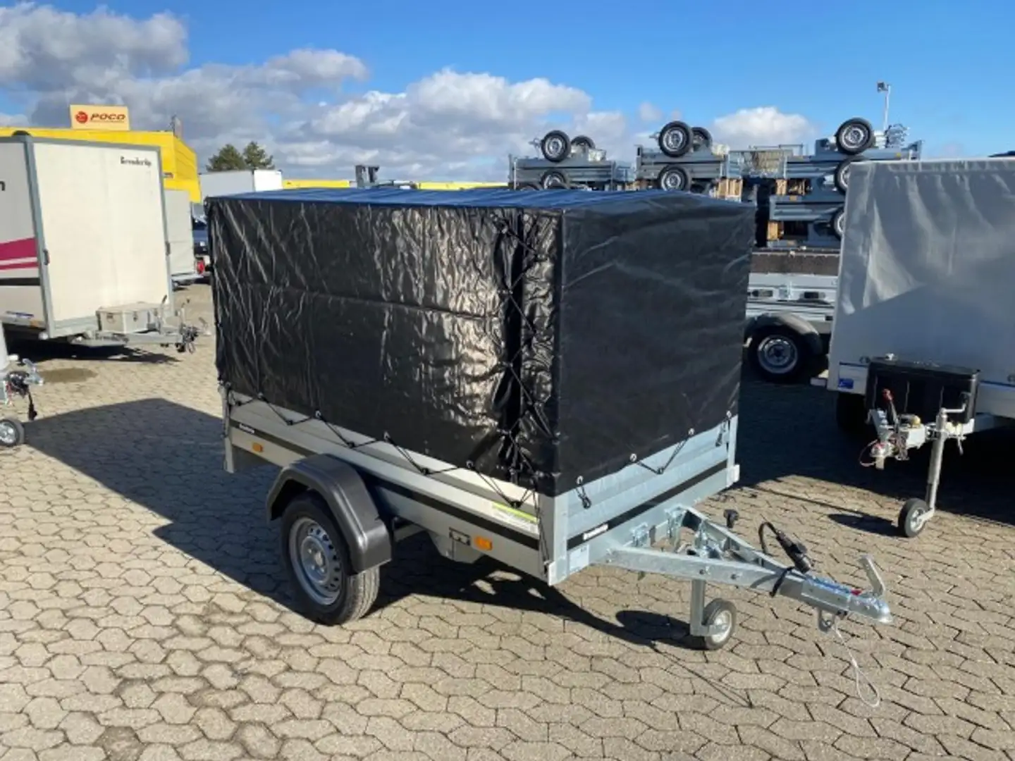 Brenderup Kippi 200,1205SUB 750 kg mit Hochplane 117 cm, 203 Schwarz - 1