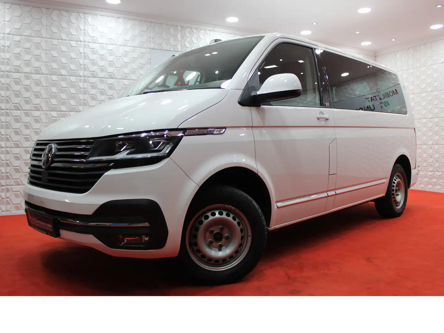 Volkswagen T6.1 Multivan Generation Six*ACC*DSG*AHK*LED*CAM Weiß - 1