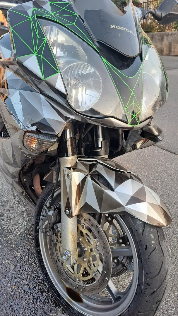 Honda VFR 800 Šedá - 1