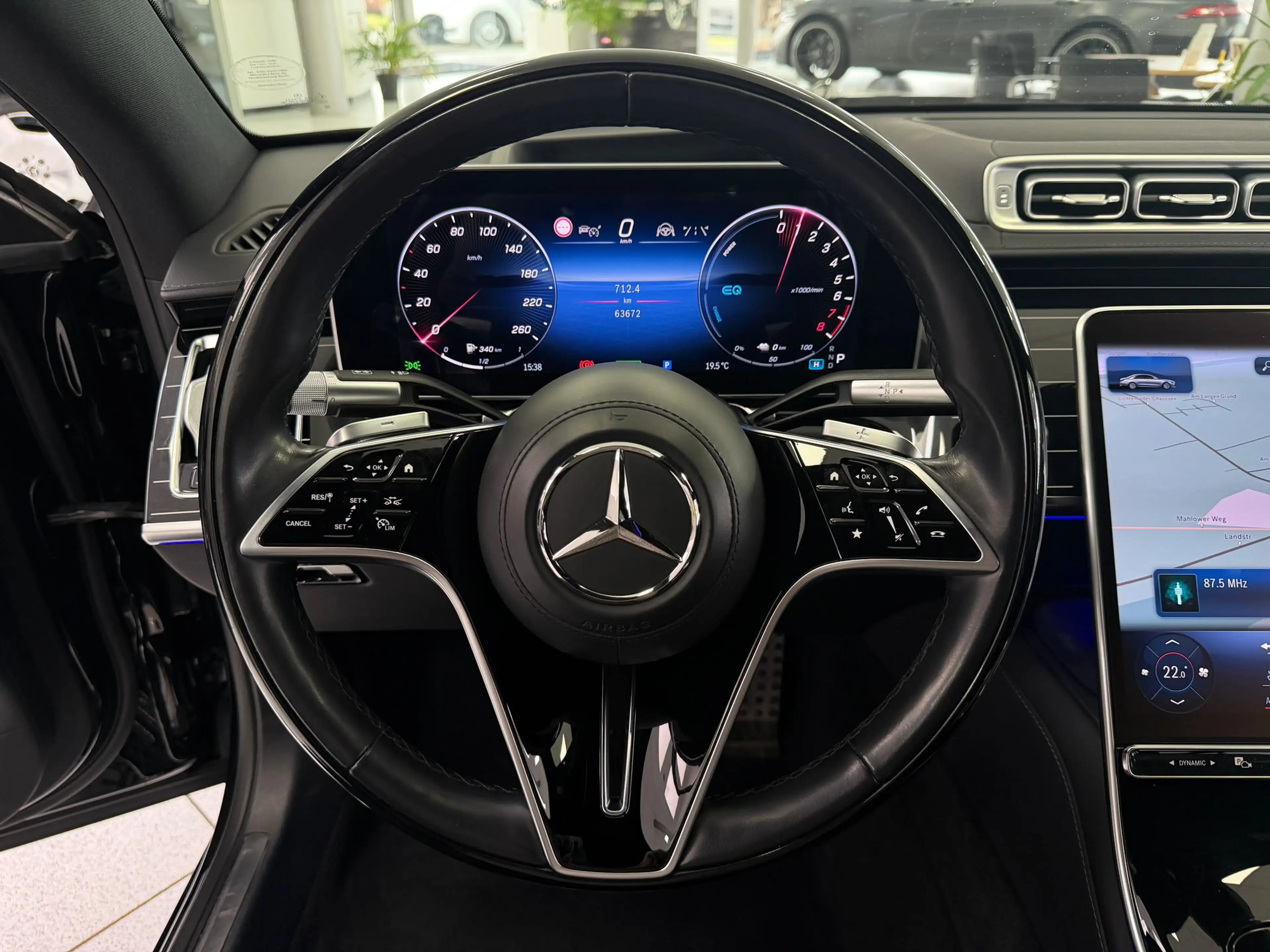 Mercedes-Benz S 580 e AMG*AIRM*PANO*BURM*HUD*DISTR*SOFT*360° — photo 13