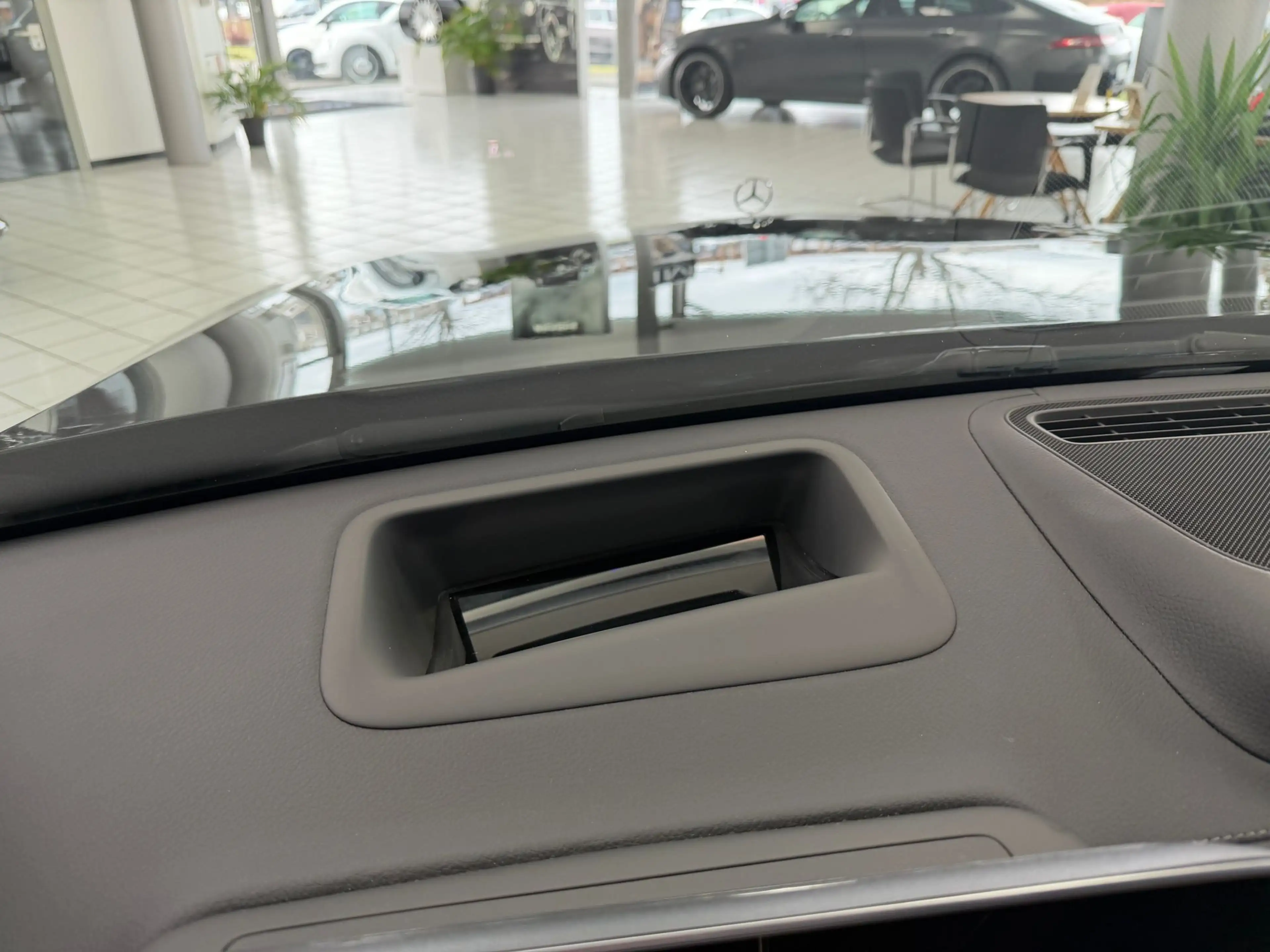 Mercedes-Benz S 580 e AMG*AIRM*PANO*BURM*HUD*DISTR*SOFT*360° — photo 14
