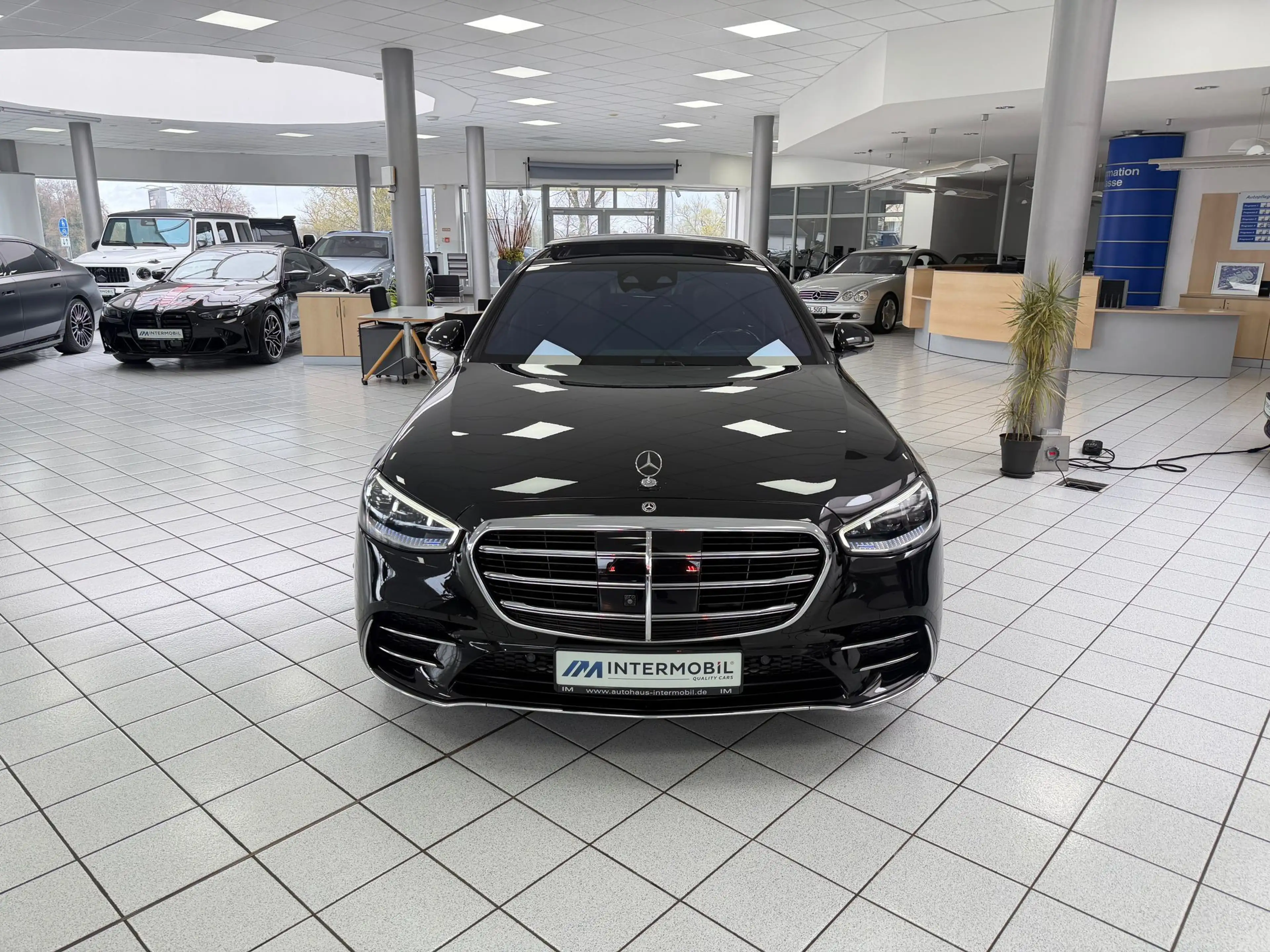 Mercedes-Benz S 580 e AMG*AIRM*PANO*BURM*HUD*DISTR*SOFT*360° — photo 2
