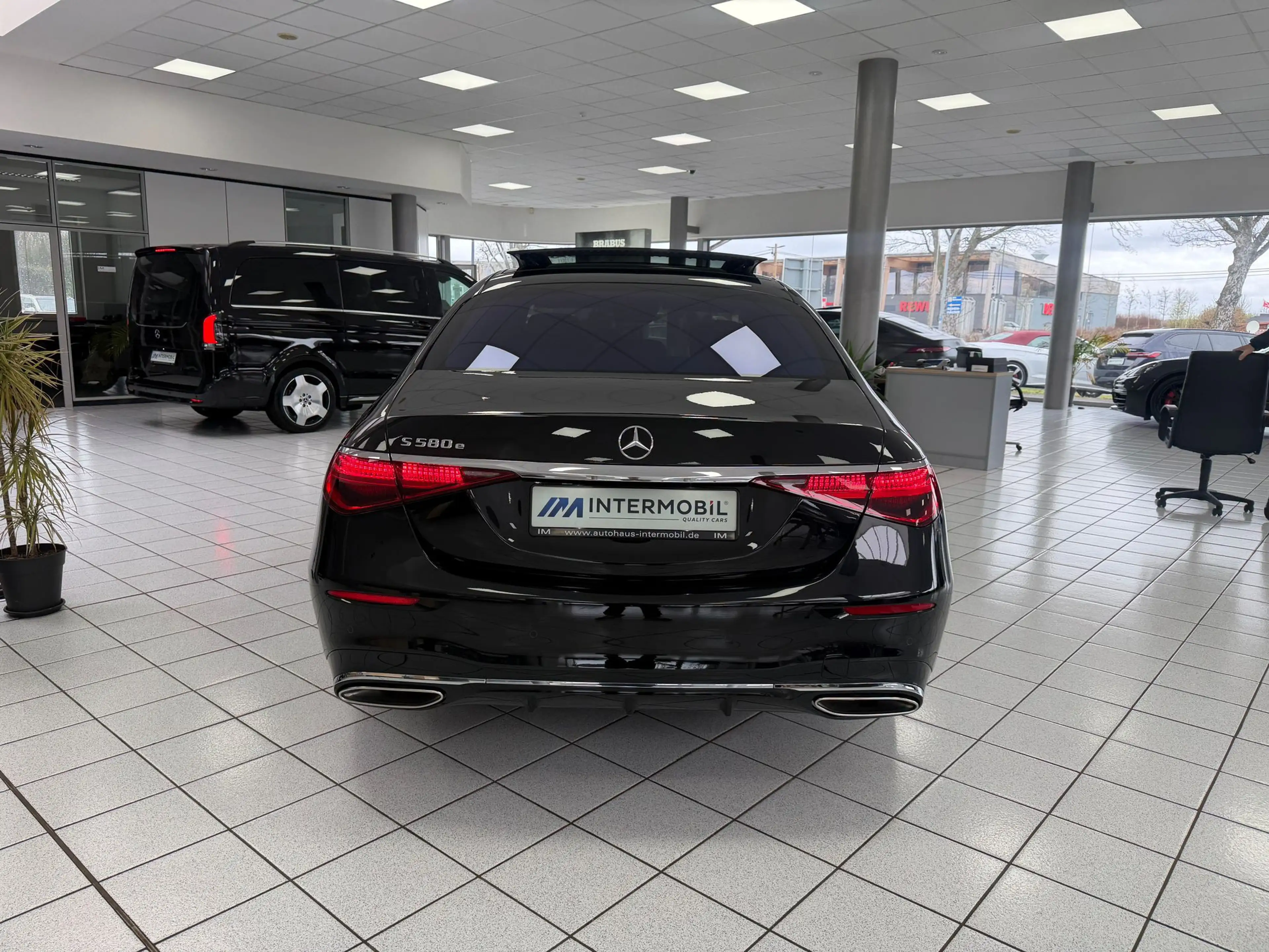 Mercedes-Benz S 580 e AMG*AIRM*PANO*BURM*HUD*DISTR*SOFT*360° — photo 5