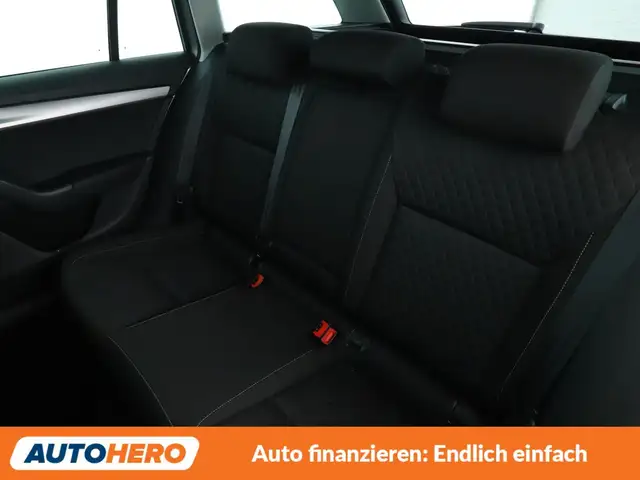 Skoda Octavia view 14