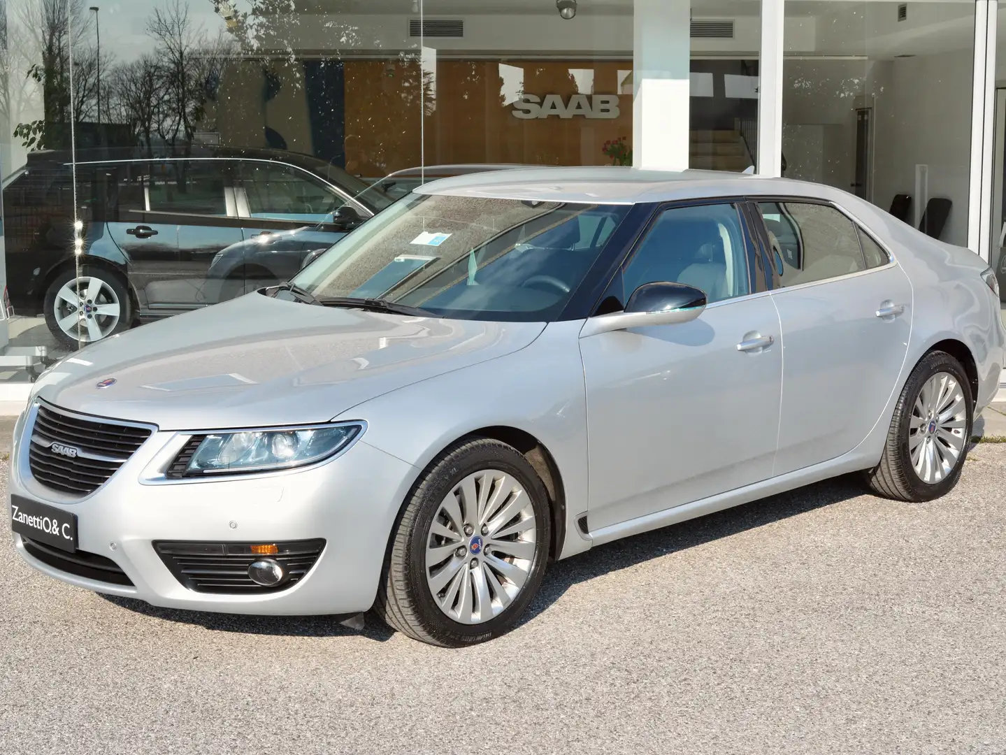 Saab 9-5 9-5 II 2010 Berlina 2.0 ttid Vector Plateado - 2