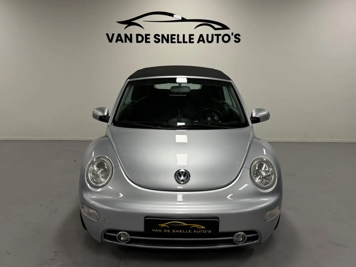 Volkswagen New Beetle Cabriolet 1.6 NIEUWSTAAT/BLUETOOTH/CRUISECONTROL Grau - 2
