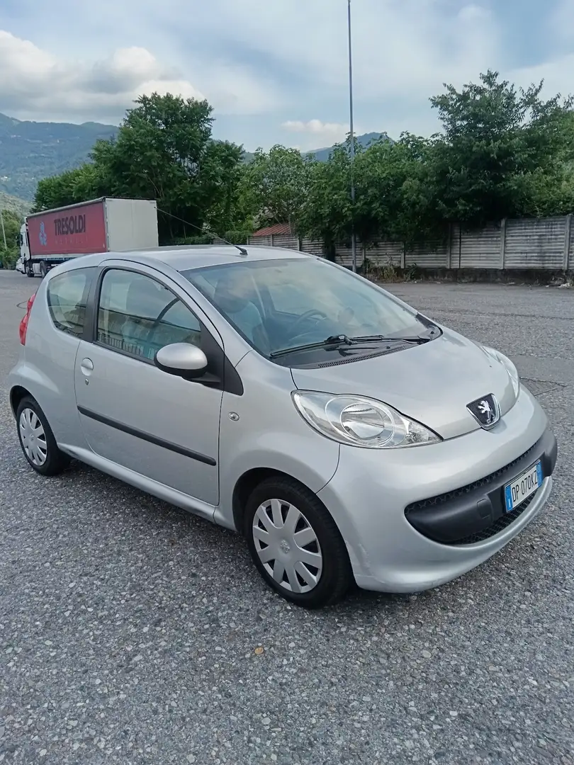 Peugeot 107 3p 1.0 12v Urban Move - 1