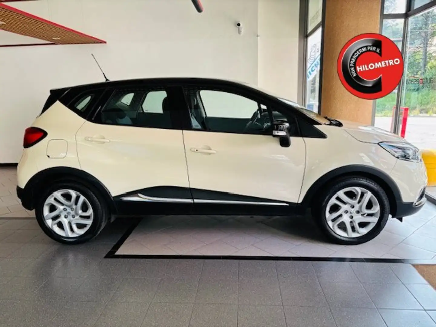 Renault Captur 0.9 tce Live s Beige - 1