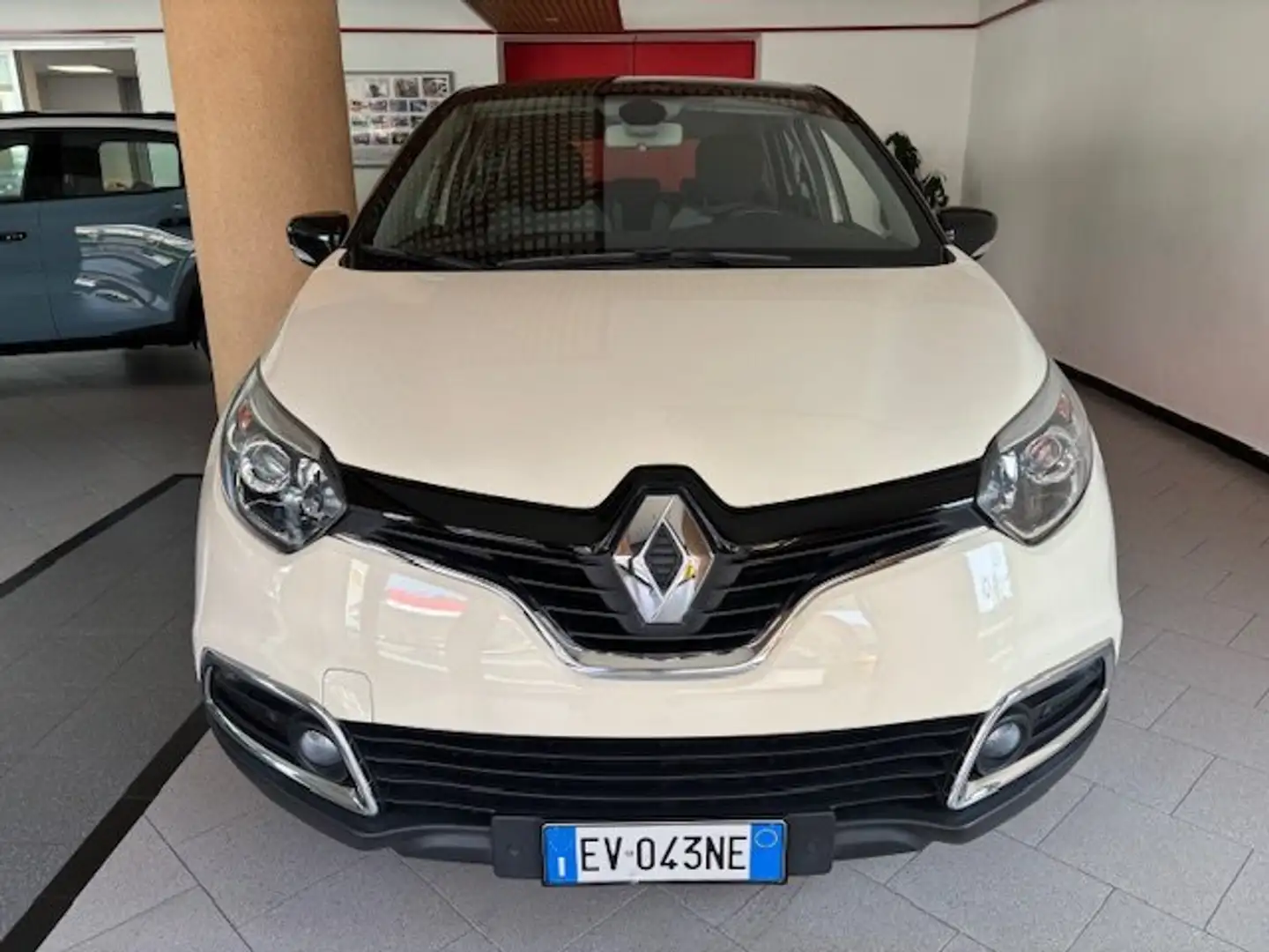 Renault Captur 0.9 tce Live s Beige - 2