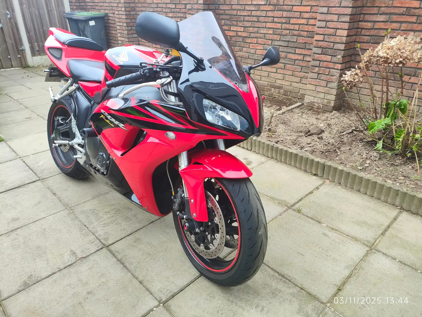 Honda CBR 1000 RR Rood - 1