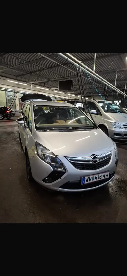 Opel Zafira Tourer 2,0 CDTI Ecotec Edition Aut. Silber - 1
