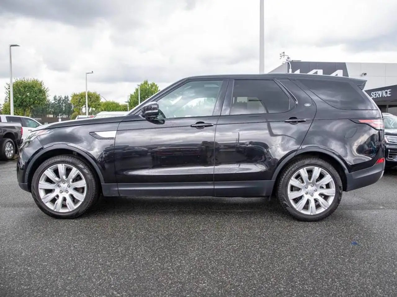 Land Rover Discovery photo Land Rover Discovery