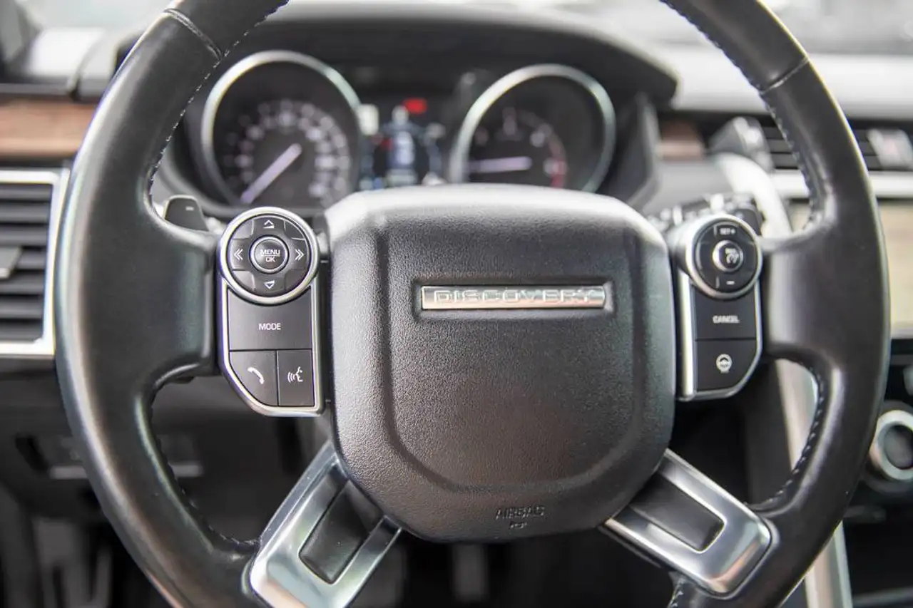 Land Rover Discovery photo Land Rover Discovery