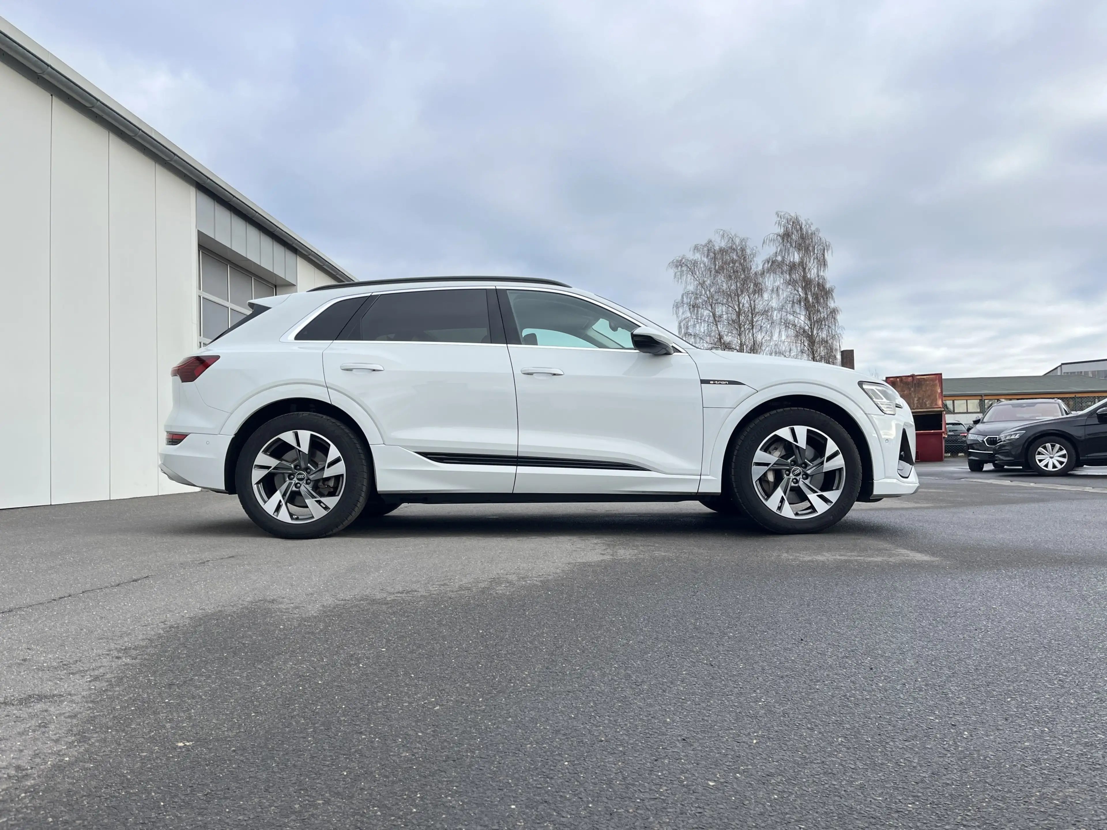 Audi e-tron S-Line 181€ m.20% Anz. 20 Zoll Kamera el.Klappe — photo 4
