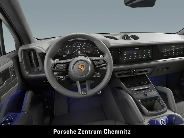 Porsche Cayenne GTS view 5