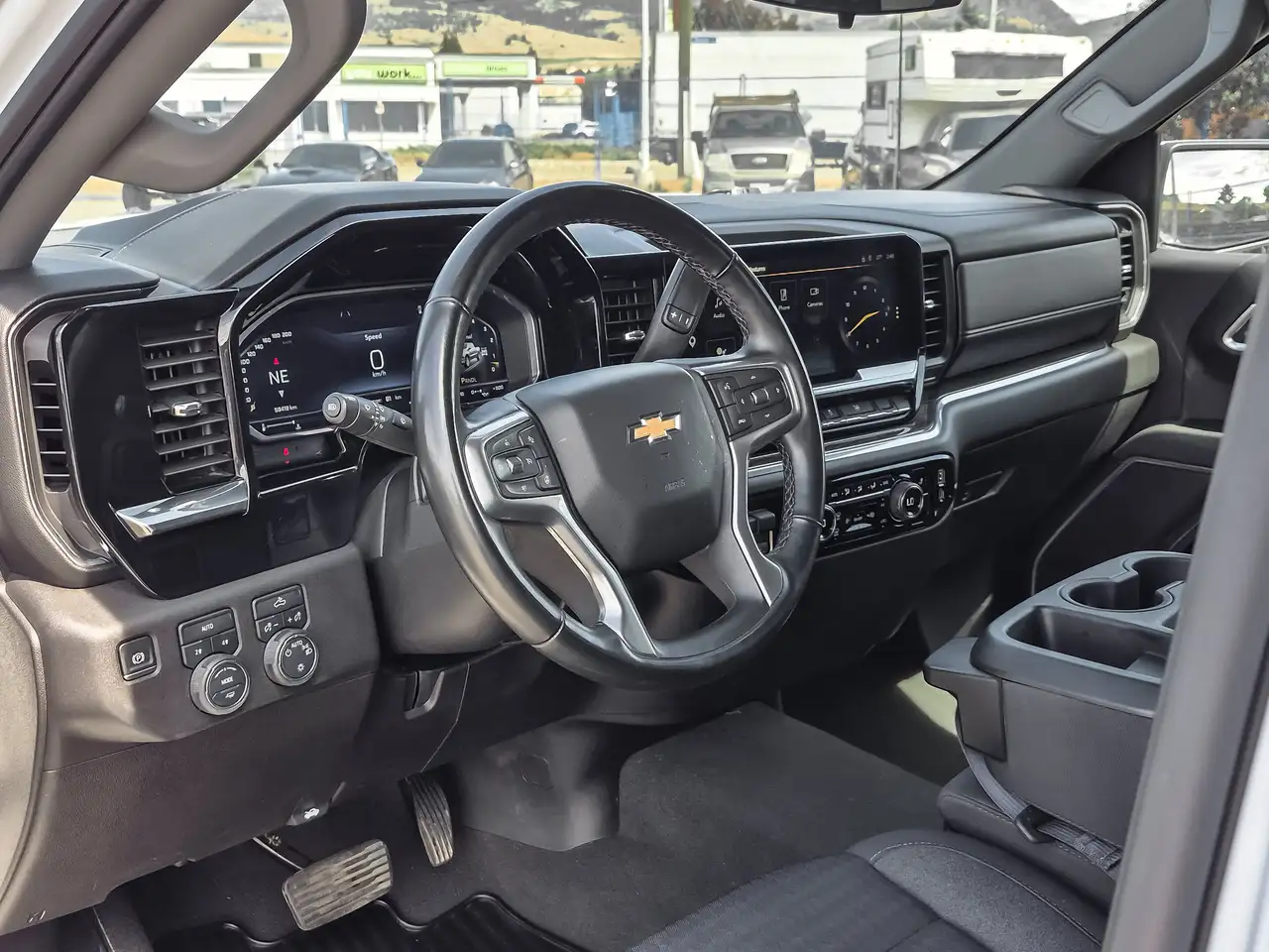 Chevrolet Silverado 1500 снимка Chevrolet Silverado 1500