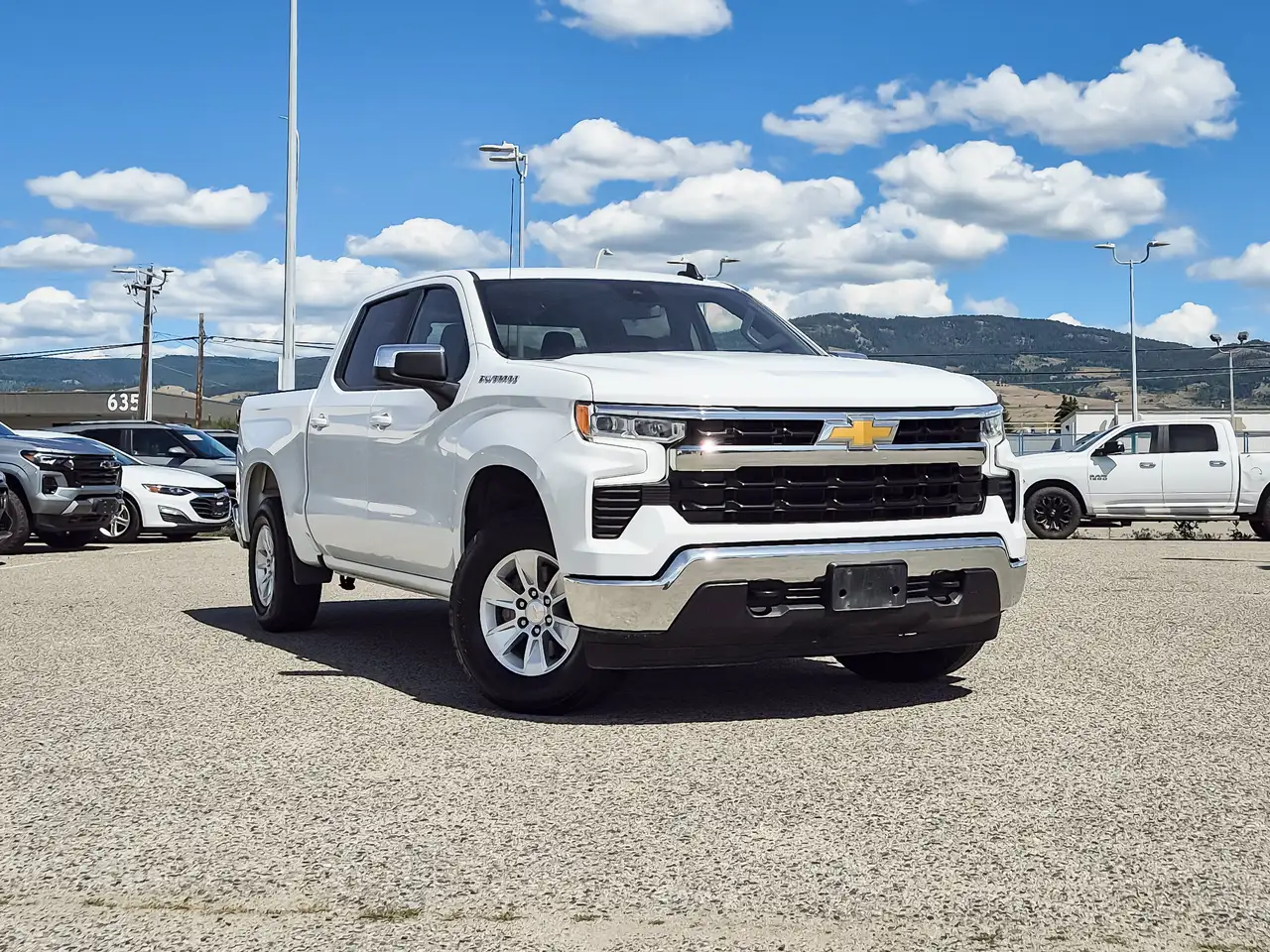 Chevrolet Silverado 1500 снимка Chevrolet Silverado 1500