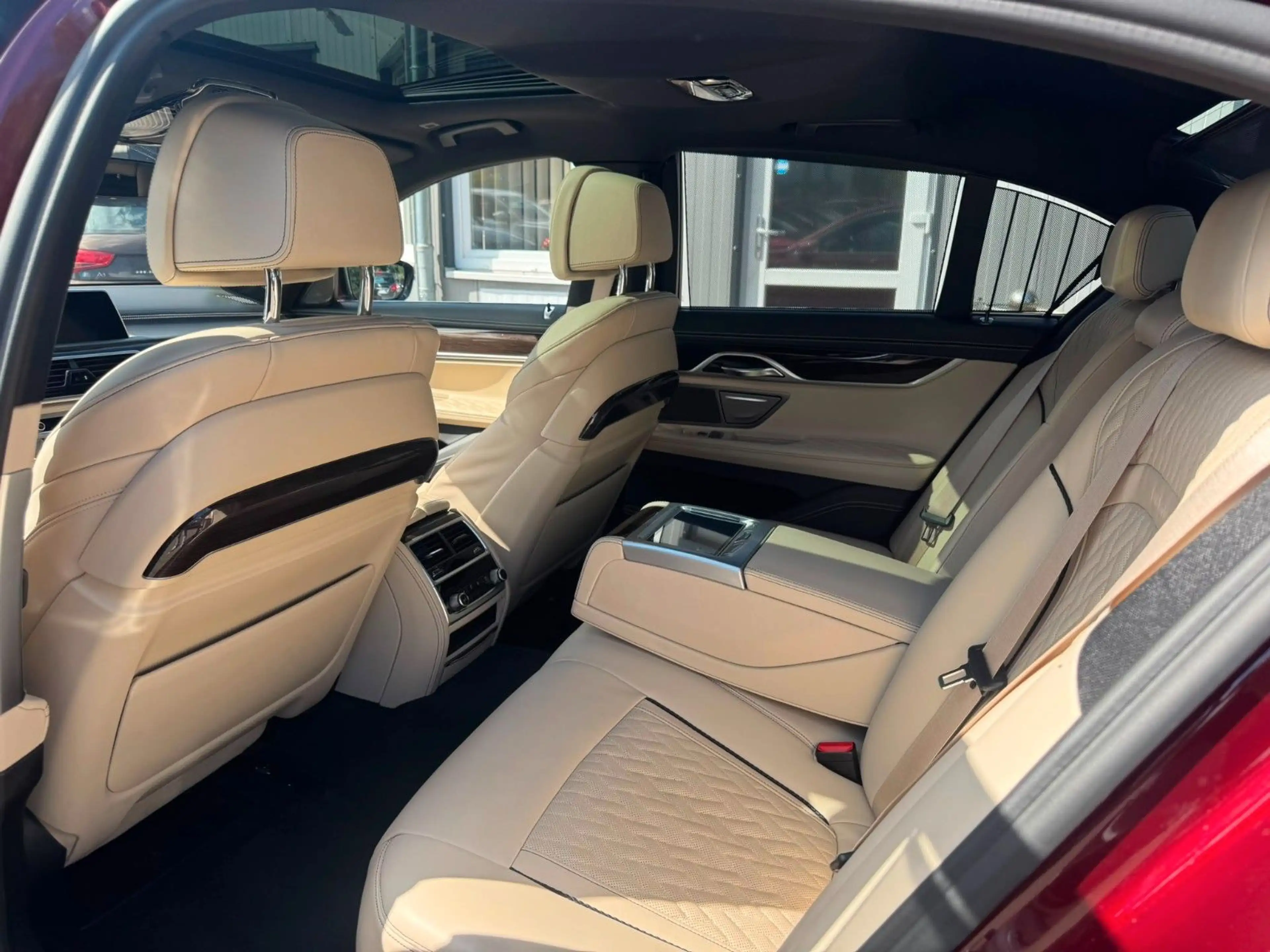 BMW 745 e LASER°INDIVIDUAL°MEMORY°HUD°LEDER°ELSSD°SH! — photo 11