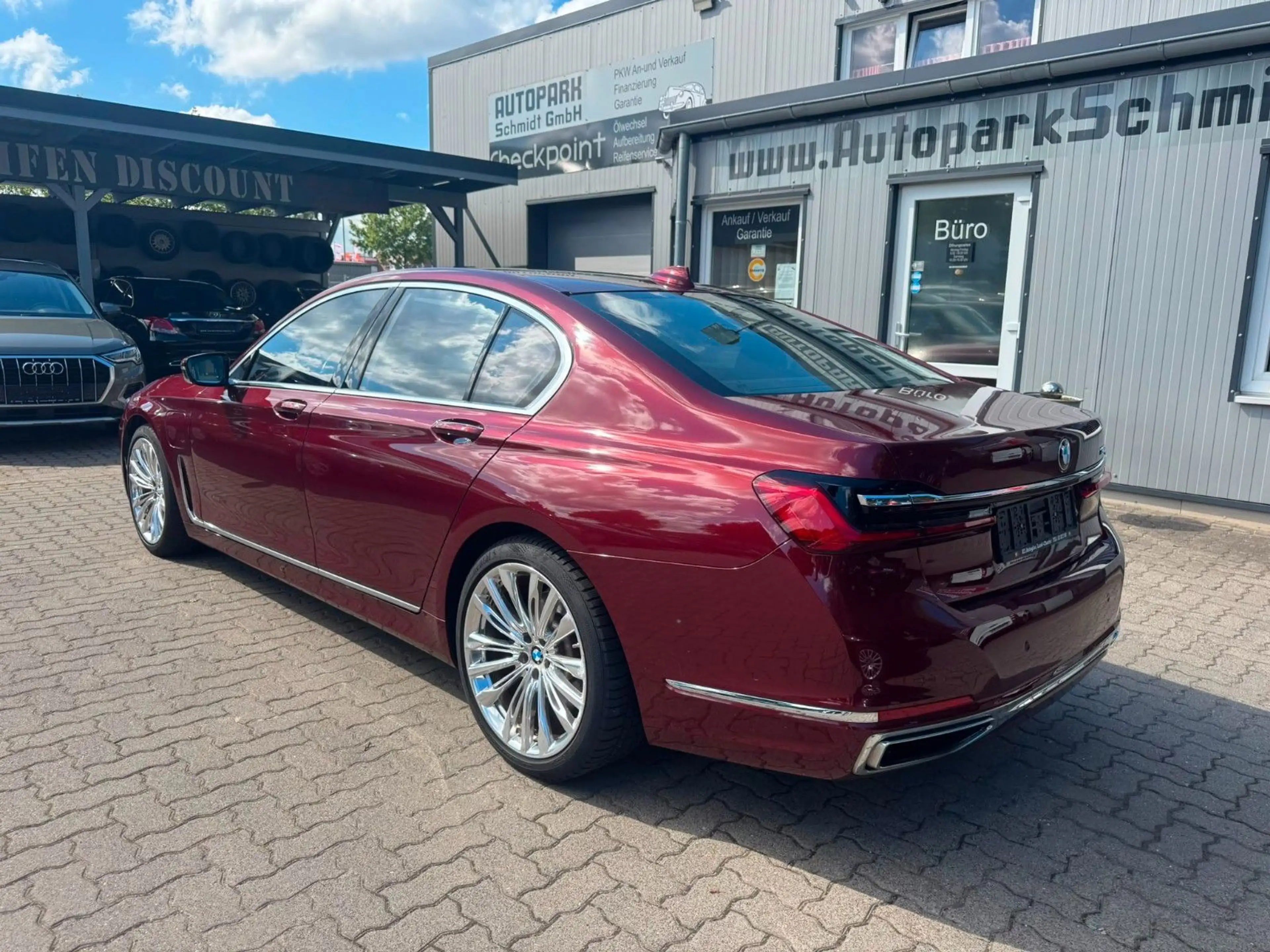 BMW 745 e LASER°INDIVIDUAL°MEMORY°HUD°LEDER°ELSSD°SH! — photo 7