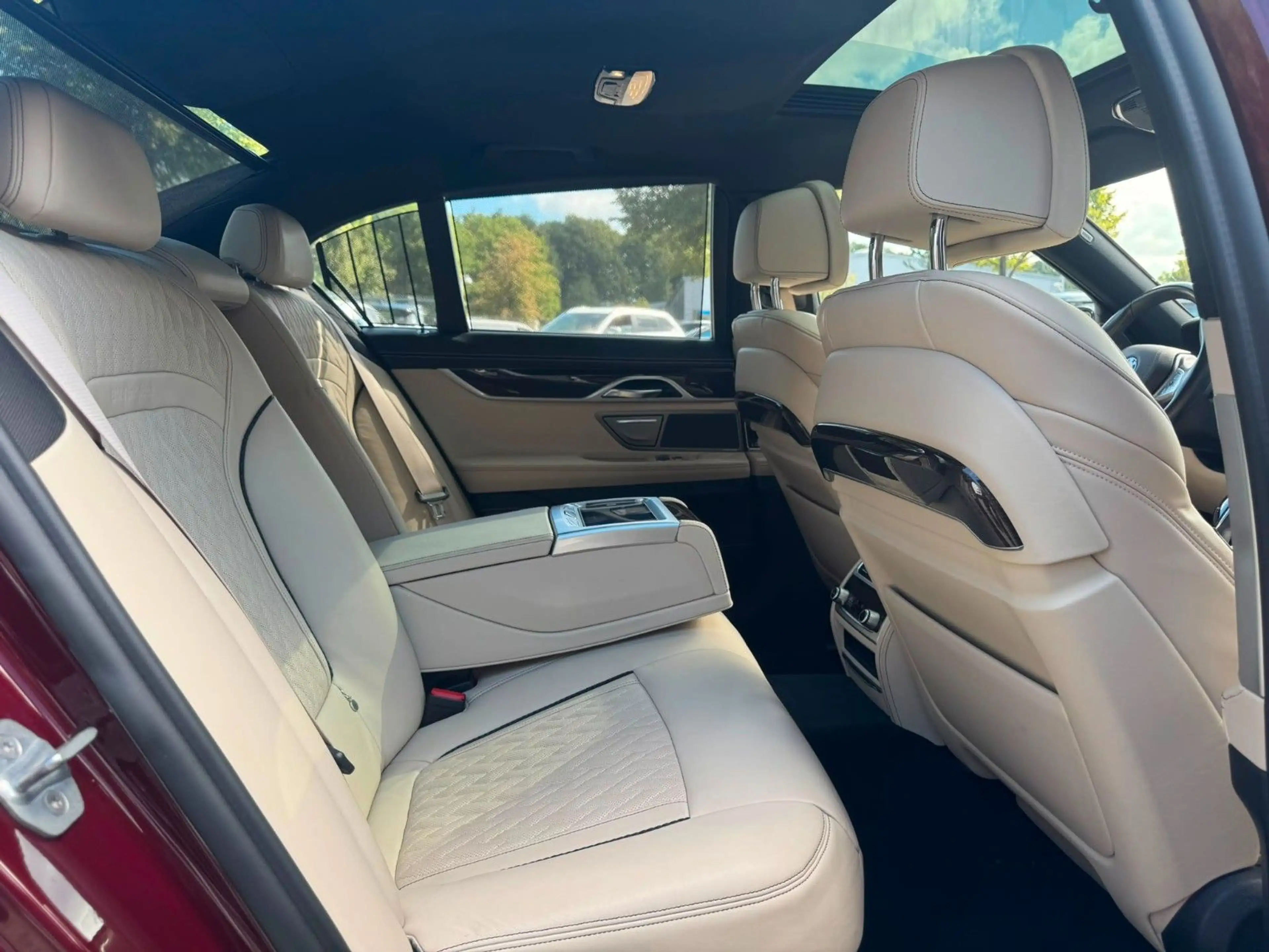 BMW 745 e LASER°INDIVIDUAL°MEMORY°HUD°LEDER°ELSSD°SH! — photo 13
