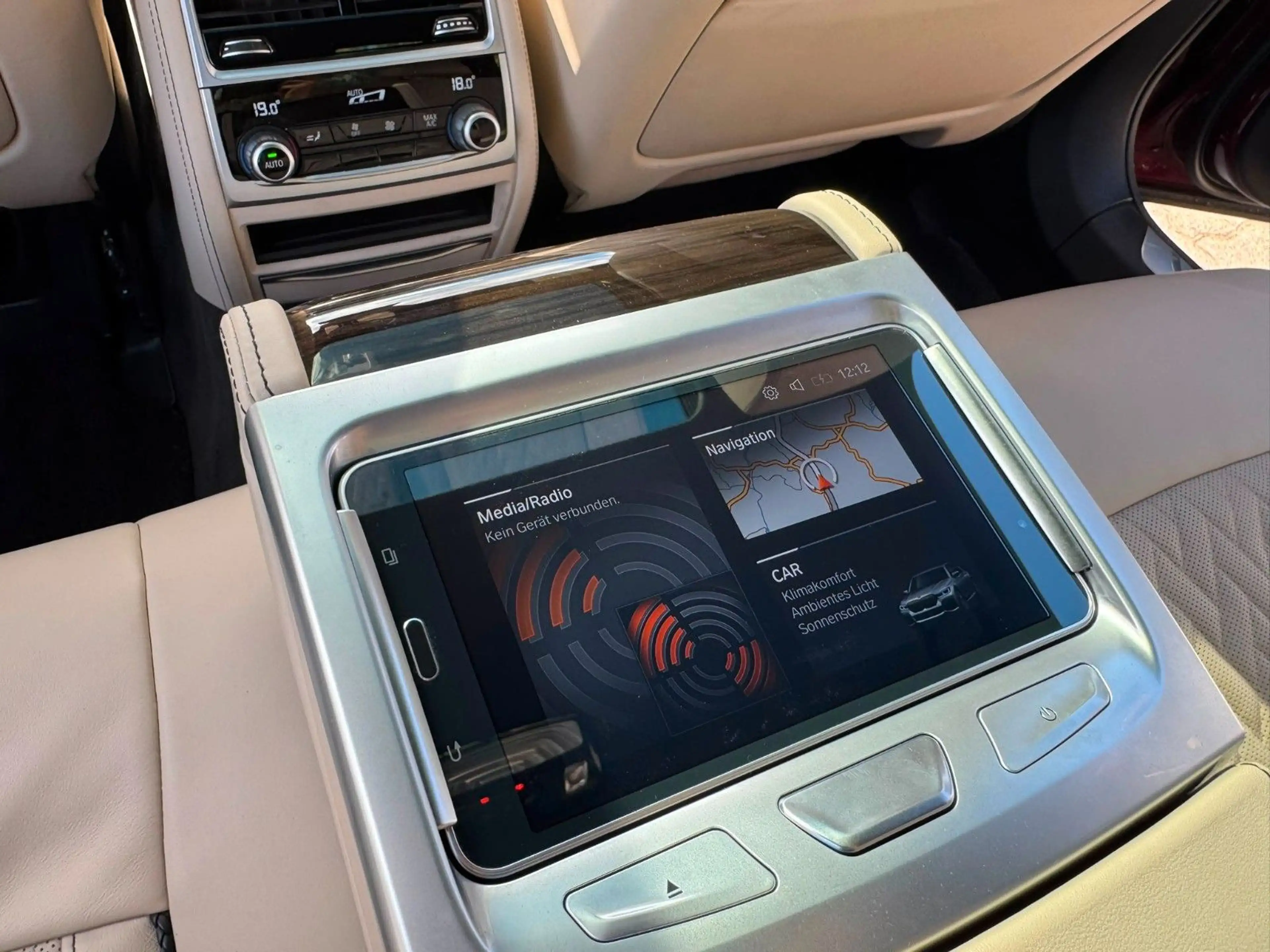 BMW 745 e LASER°INDIVIDUAL°MEMORY°HUD°LEDER°ELSSD°SH! — photo 12