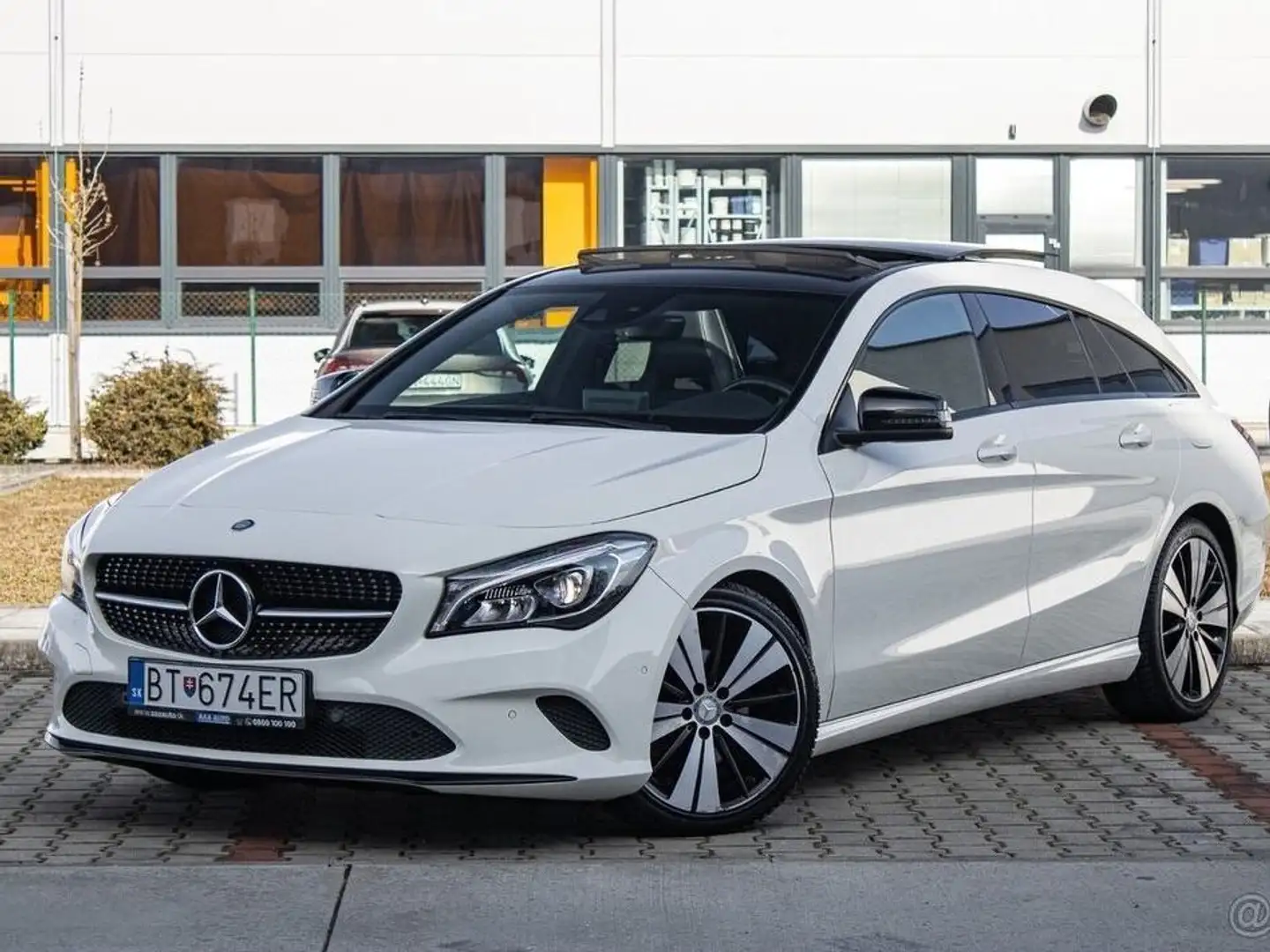 Mercedes-Benz CLA 200 CLA Shooting Brake 200 7G-DCT Peak Edition Weiß - 2