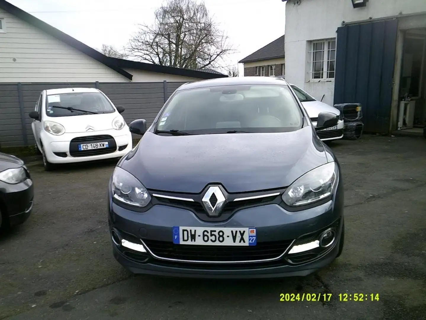 Renault Megane MÉGANE 1.2ltce 130cv energy bose edition (2015) - 1