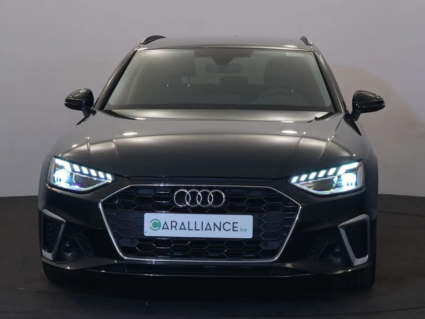 Audi A4 S Line 35TFSI|Stronic|LED|NAVI+|Sièges.CH|JA18" Noir - 2