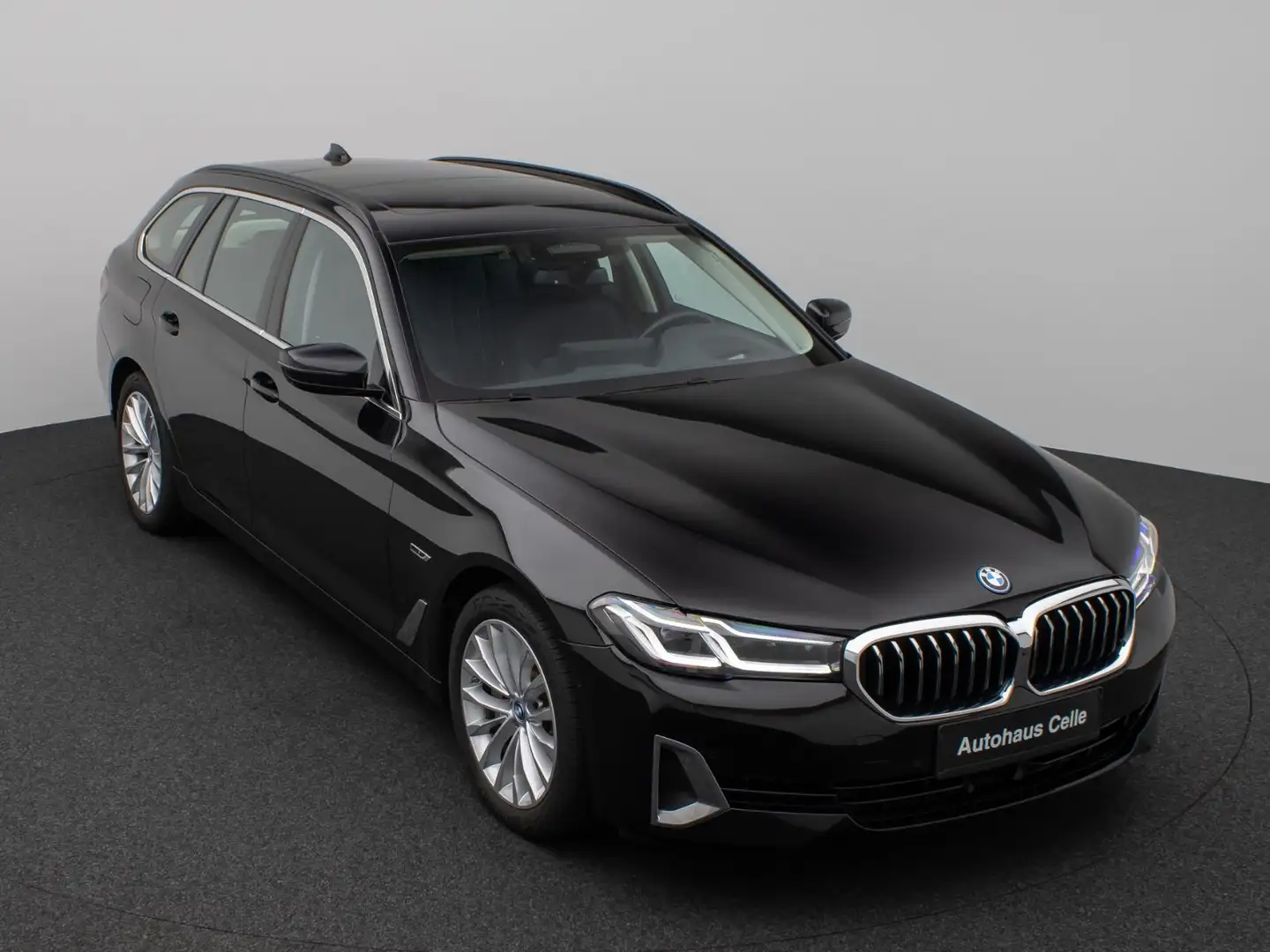 BMW 530 e xD Tour Luxury Line ACC HUD Pano Laser 360° Schwarz - 1