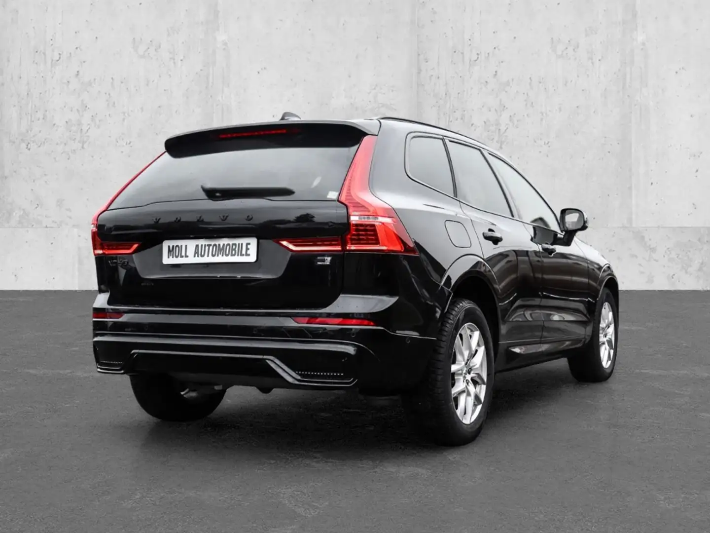 Volvo XC60 Plus Black Edition Recharge Plug-In Hybrid AWD T8 Schwarz - 2
