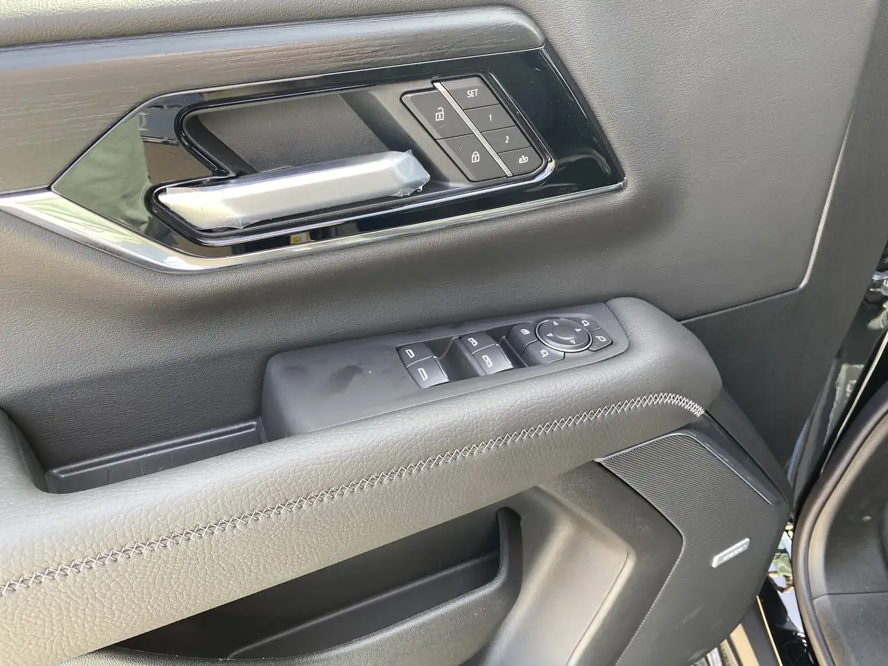 GMC Yukon снимка GMC Yukon