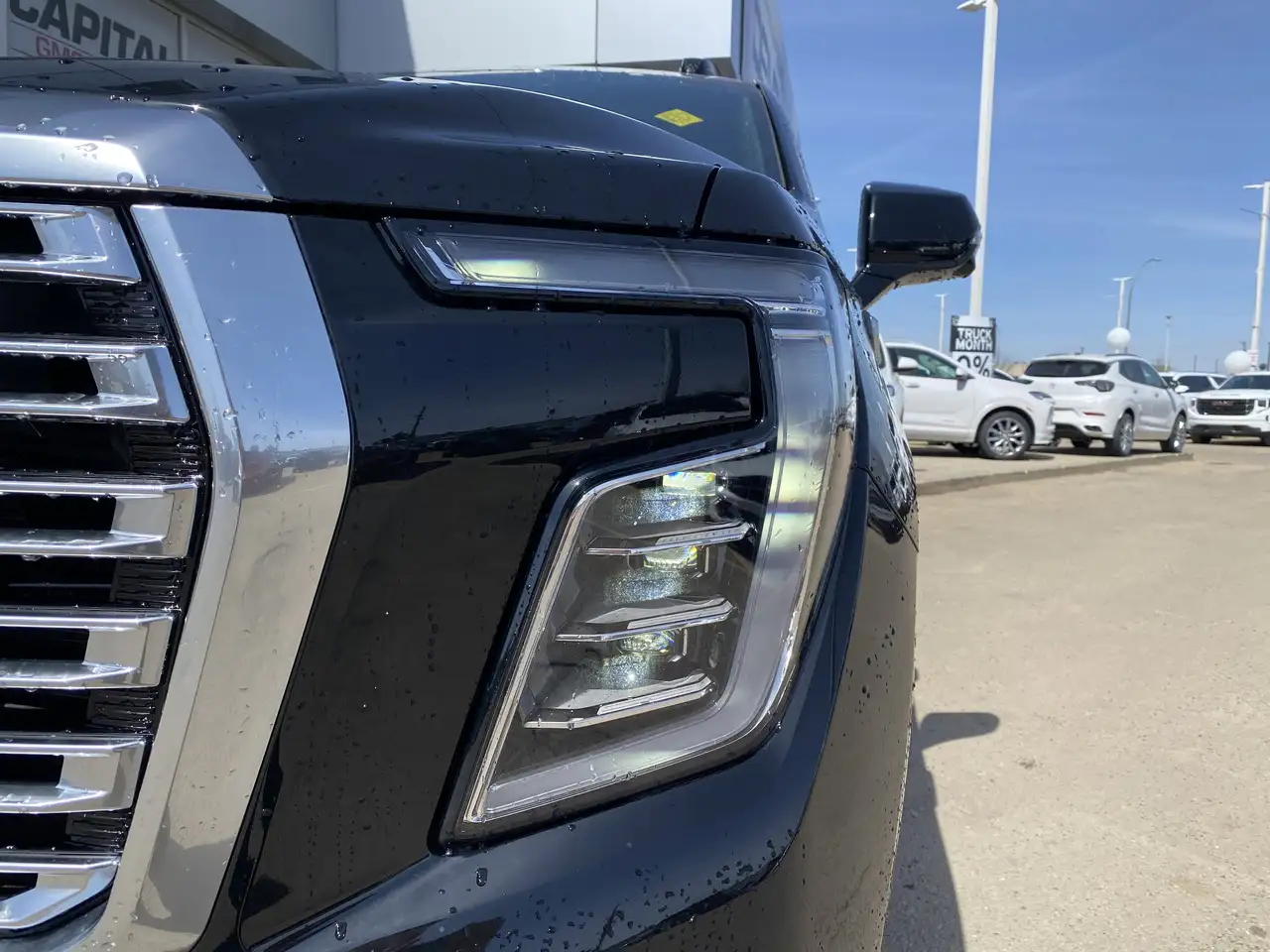 GMC Yukon снимка GMC Yukon