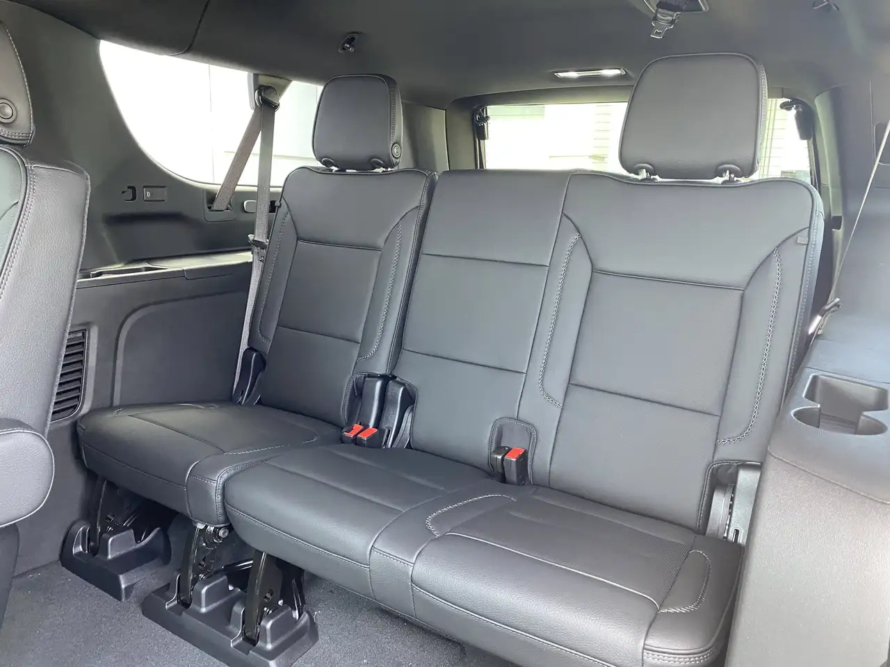 GMC Yukon снимка GMC Yukon
