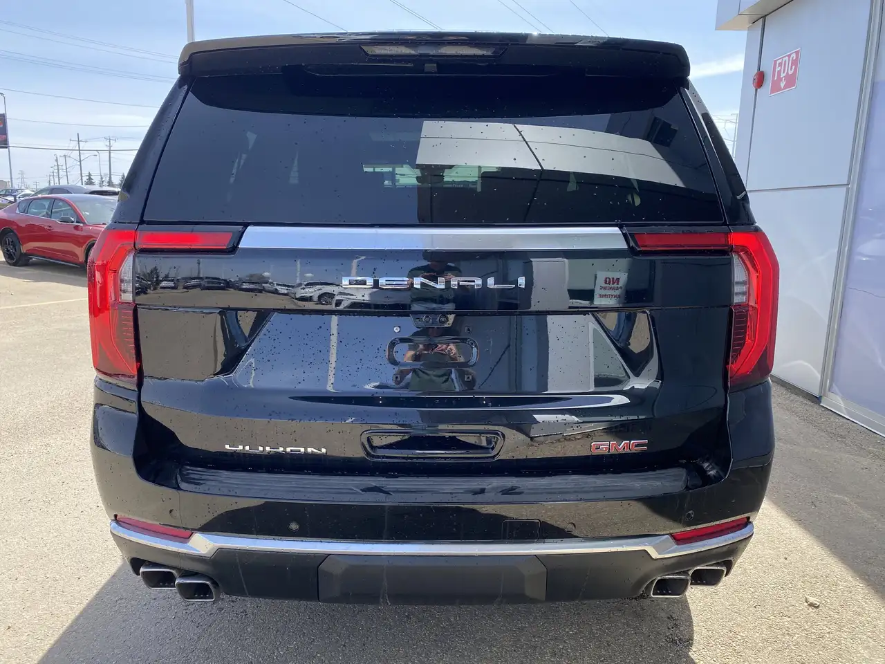 GMC Yukon снимка GMC Yukon