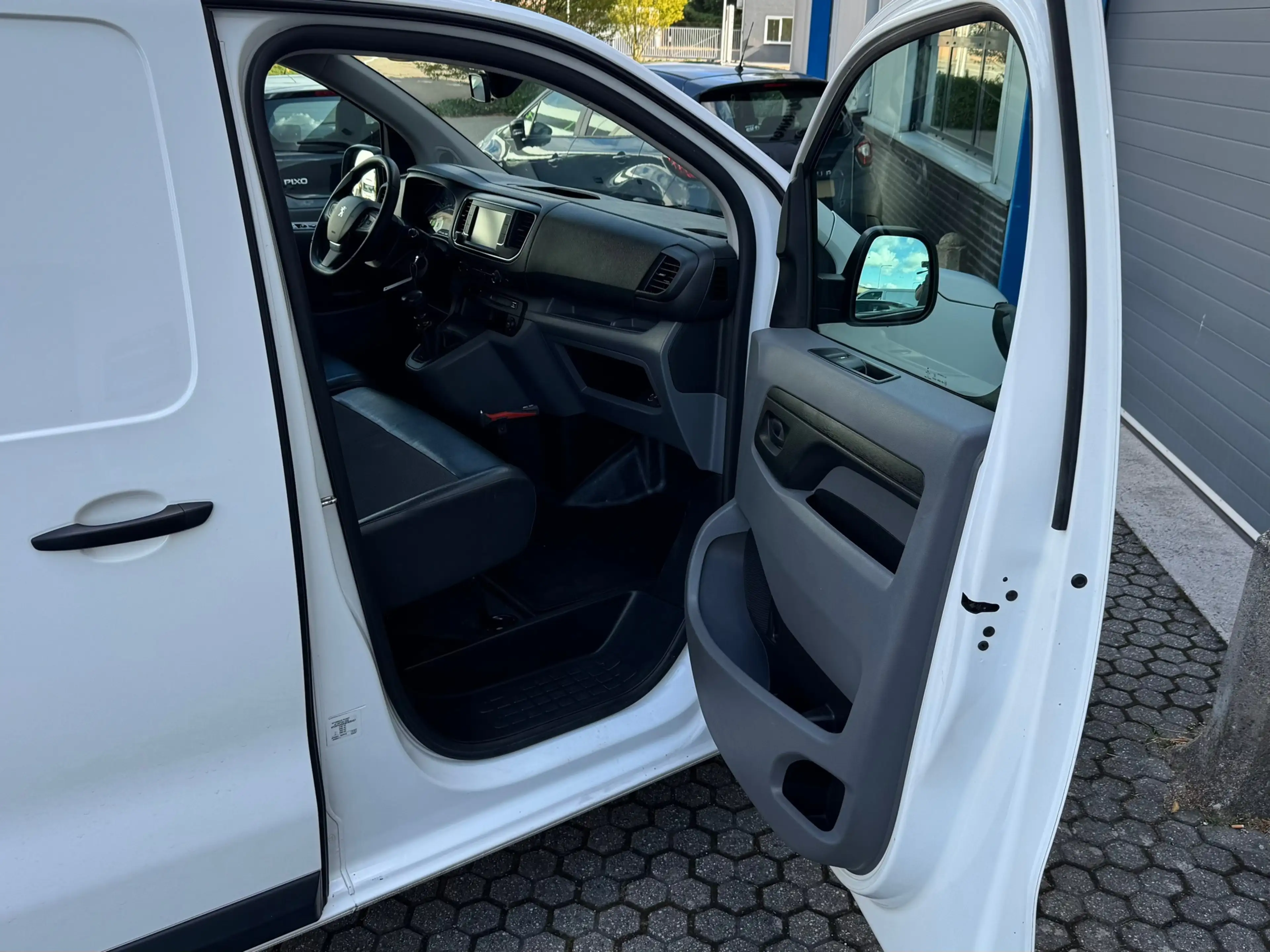 Peugeot Expert 2.0 BlueHDI 120 Standard Grip | Cruise | Climate | — photo 7