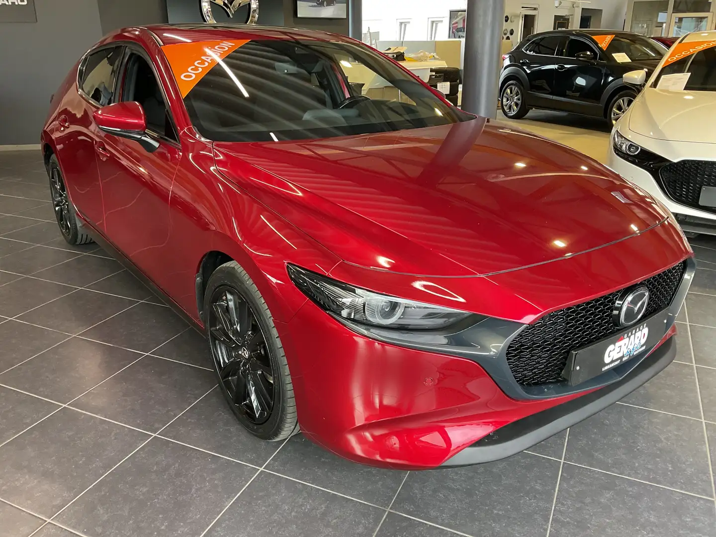 Mazda 3 3 Hatchback 2.0i Skyactiv-X i-Activ Skycruise Rojo - 2