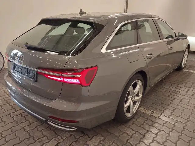 Audi A6 view 5
