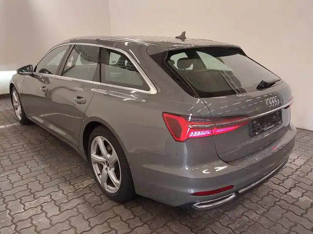 Audi A6 view 6