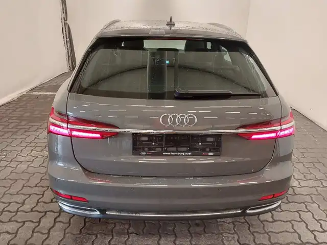 Audi A6 view 4